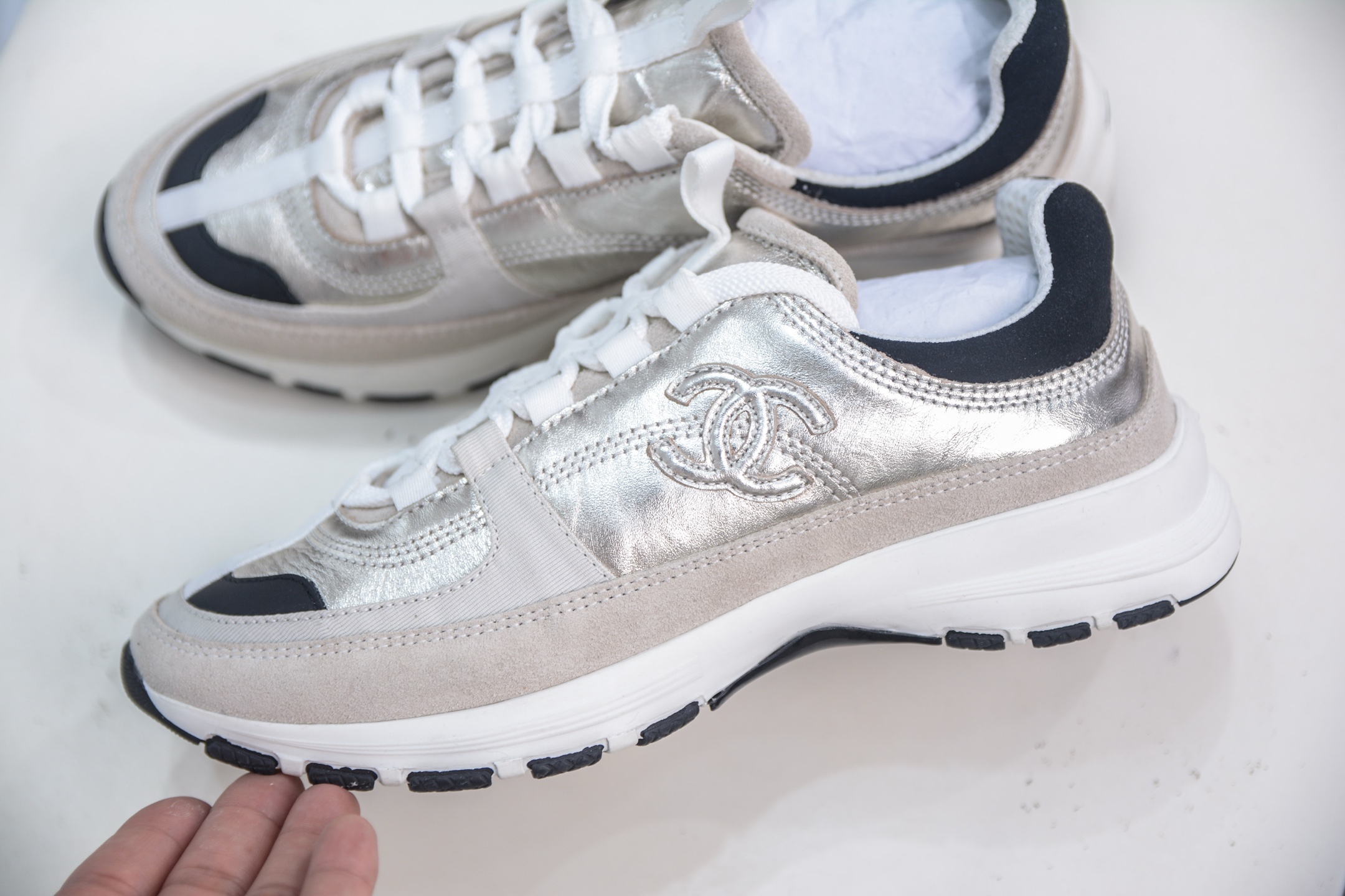 Chanel Women's Sneakers Silver Leather Low Top Lace-Up Casual Shoes 8 i1754928184970 5753 0 6