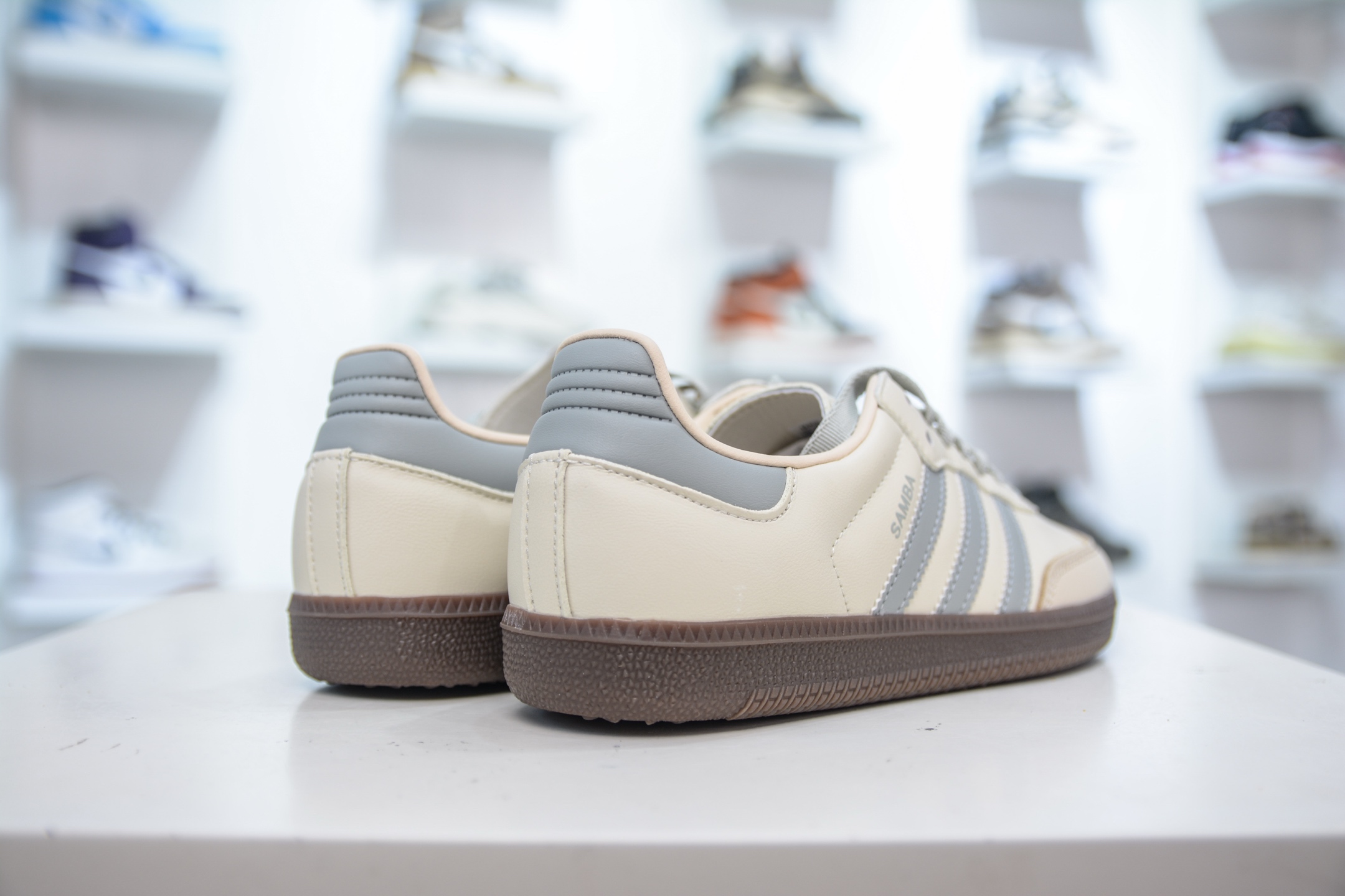 Adidas Original Samba OG Classic Retro Lightweight Sneakers - Cream White 6 i1754928312547 7089 0 5