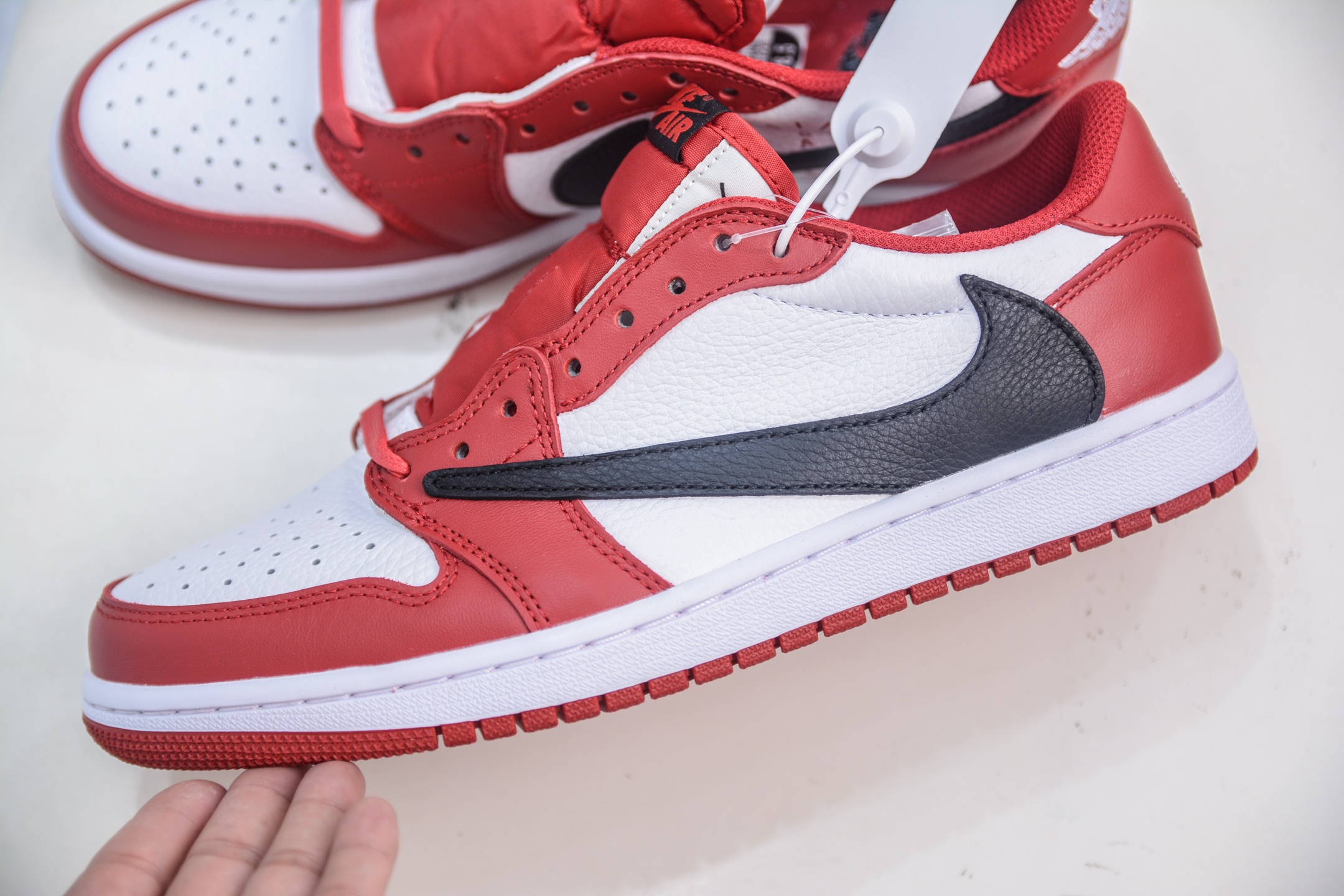 Travis Scott x Air Jordan 1 Low OG SP 'White Red Black' Sneakers 7 i1754928373371 71 0 6