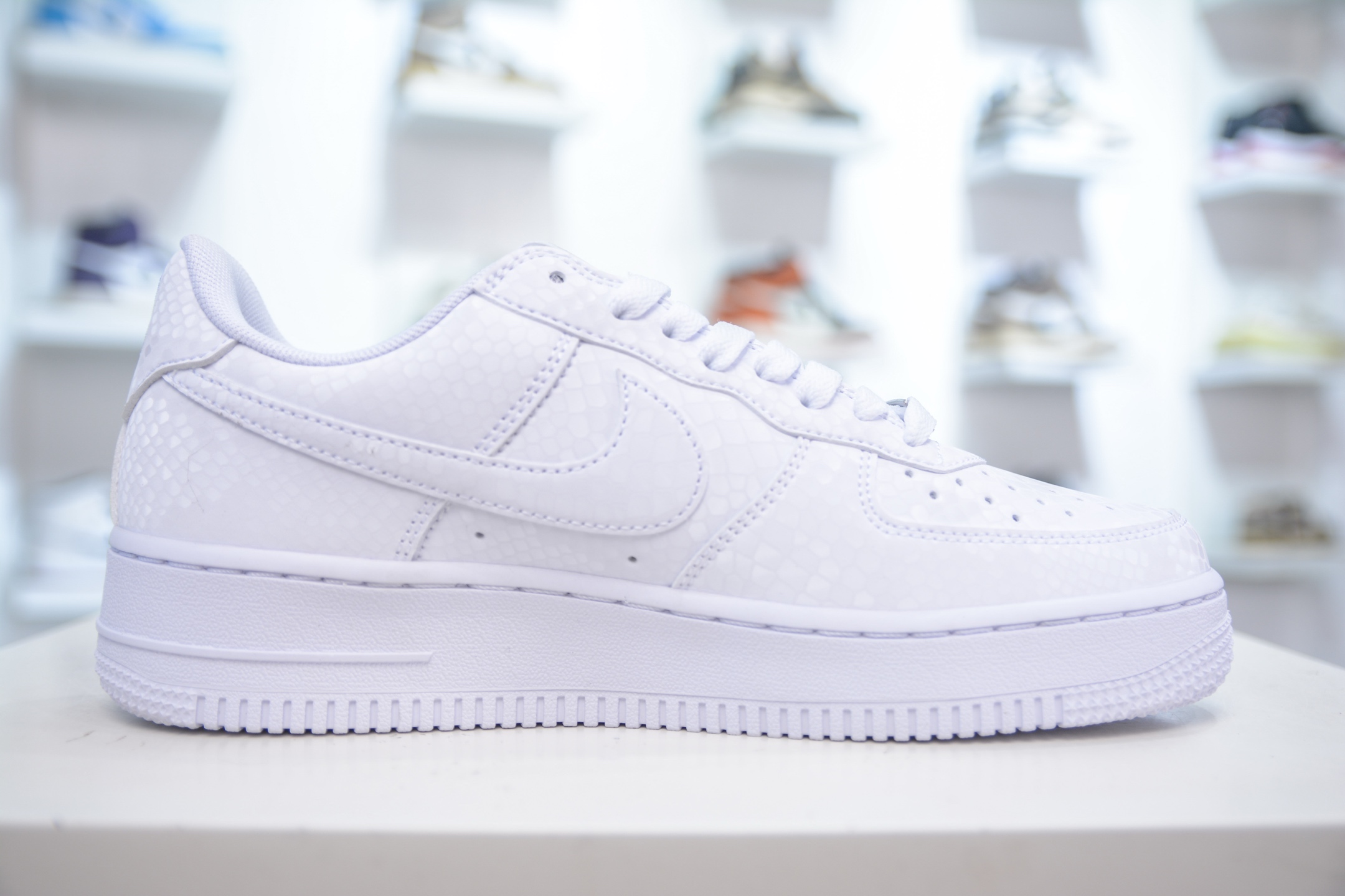 Nike Air Force 1 Low Kobe Forever White - Iconic Style, Supreme Comfort 3 i1754928437437 32 0 2
