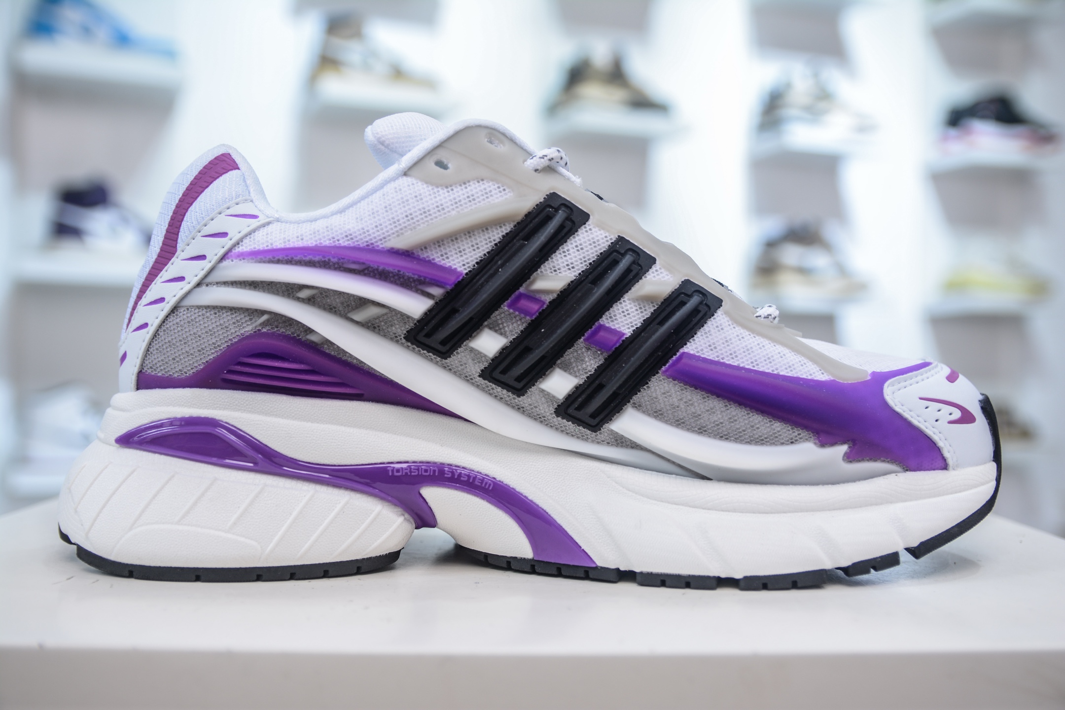 Pharrell x adidAdistar Jellyfish 低帮复古风老爹鞋 JP9268