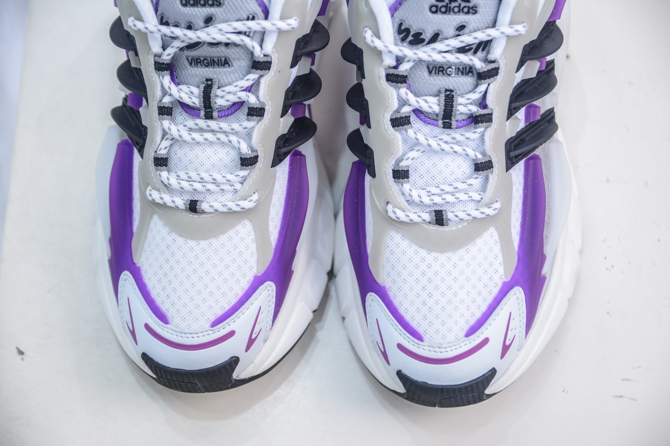 Pharrell x adidAdistar Jellyfish 低帮复古风老爹鞋 JP9268