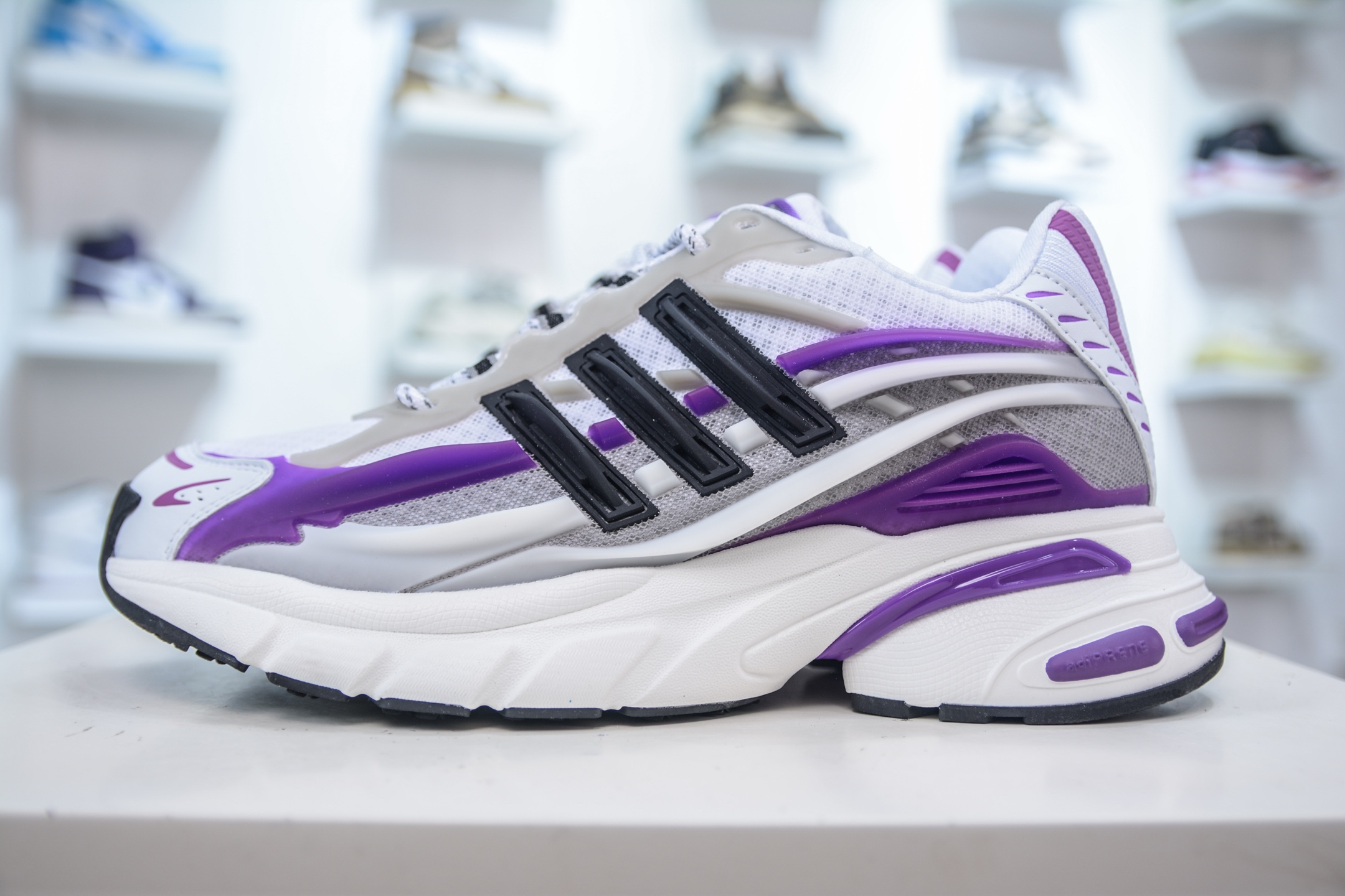 Pharrell x adidAdistar Jellyfish 低帮复古风老爹鞋 JP9268