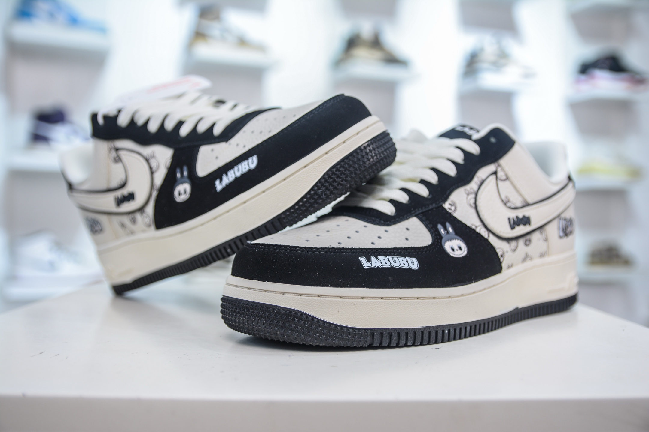 Nike Air Force 1 Low 07 x LABUBU 拉布布联名-奶白黑 DX0188-092