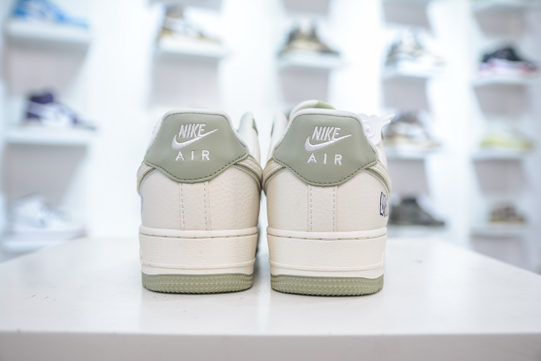 Nike Air Force 1 Low 07 x LABUBU 拉布布联名-奶白绿 DX0188-093