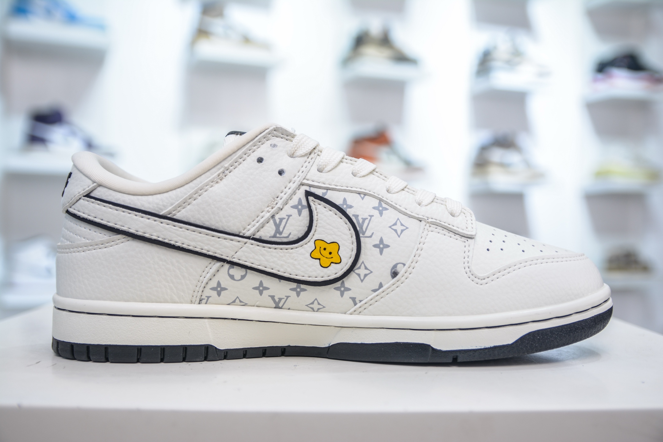 Nike SB Dunk Low x Louis VuittLV拉布布联名-白黑印花 SC0601-455