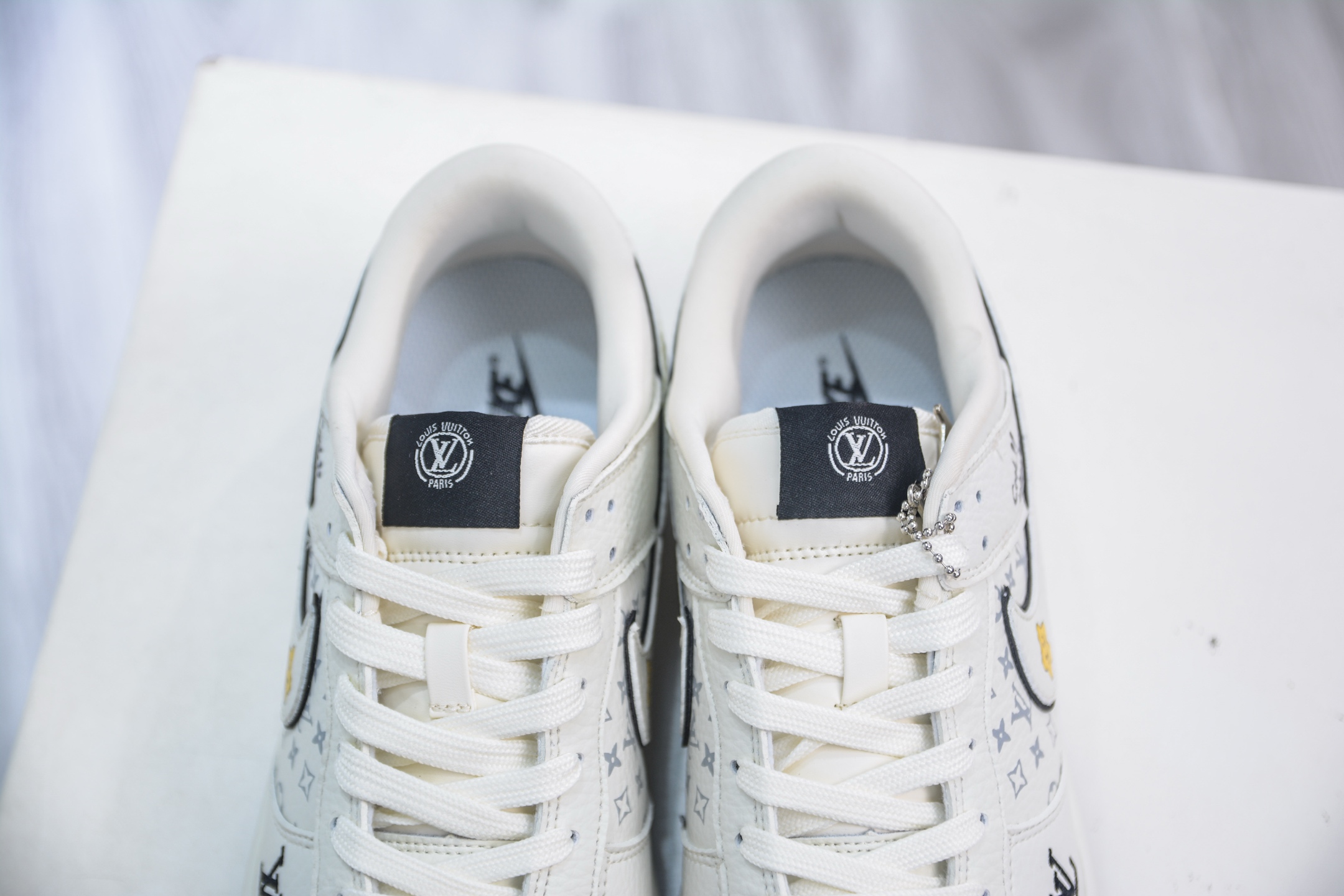 Nike SB Dunk Low x Louis VuittLV拉布布联名-白黑印花 SC0601-455