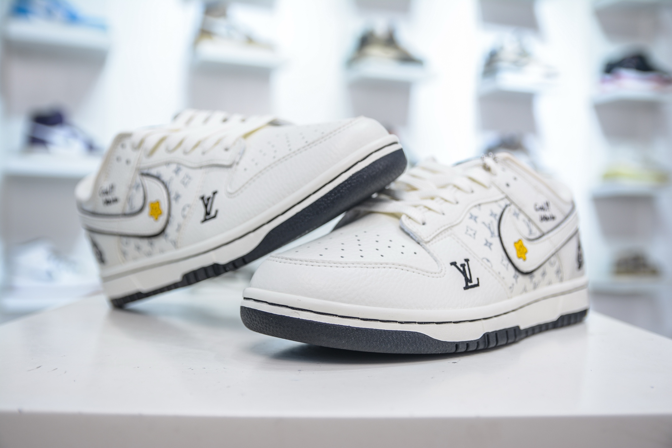 Nike SB Dunk Low x Louis VuittLV拉布布联名-白黑印花 SC0601-455