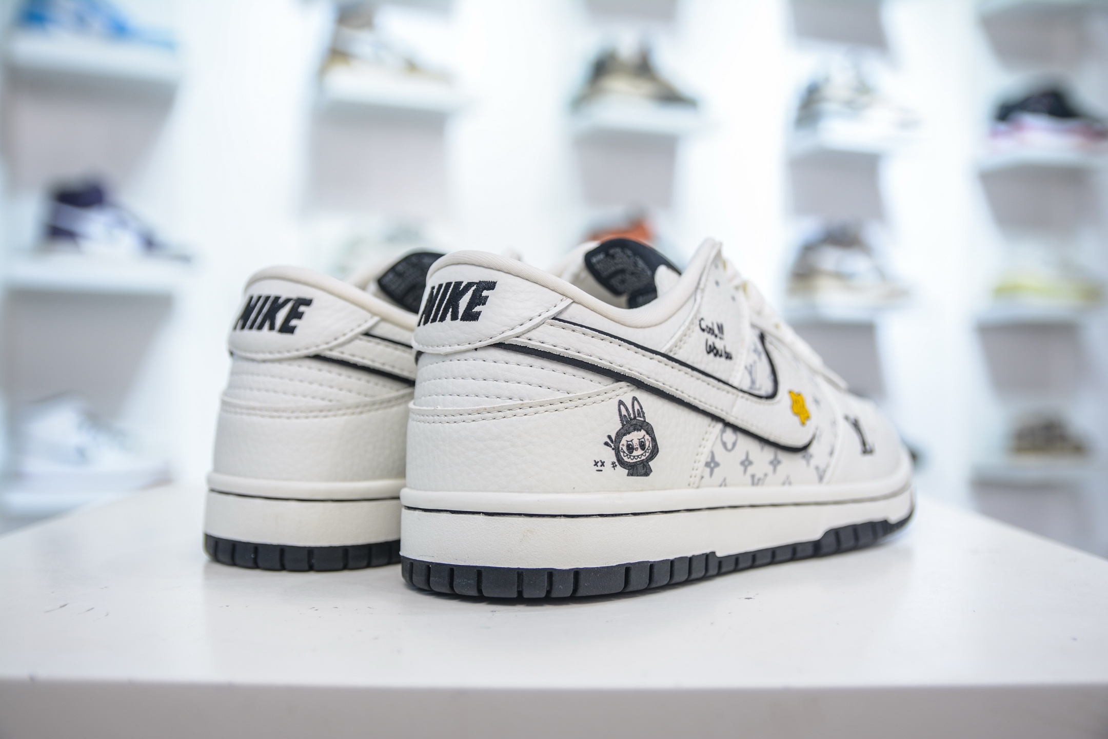 Nike SB Dunk Low x Louis VuittLV拉布布联名-白黑印花 SC0601-455