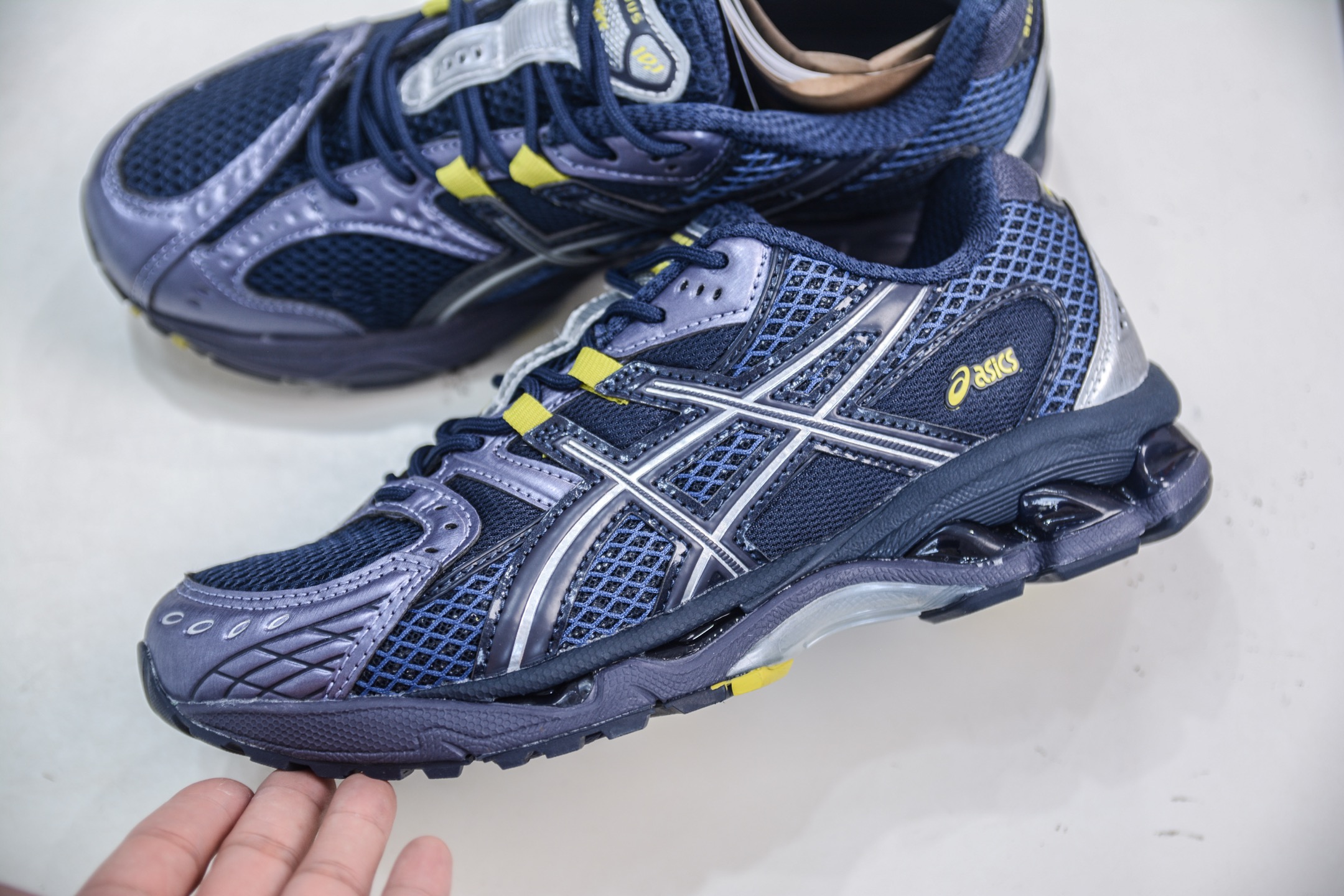 Asics GEL-Kahana NIMBUS 10.1 耐磨透气低帮休闲鞋 1203A599-400