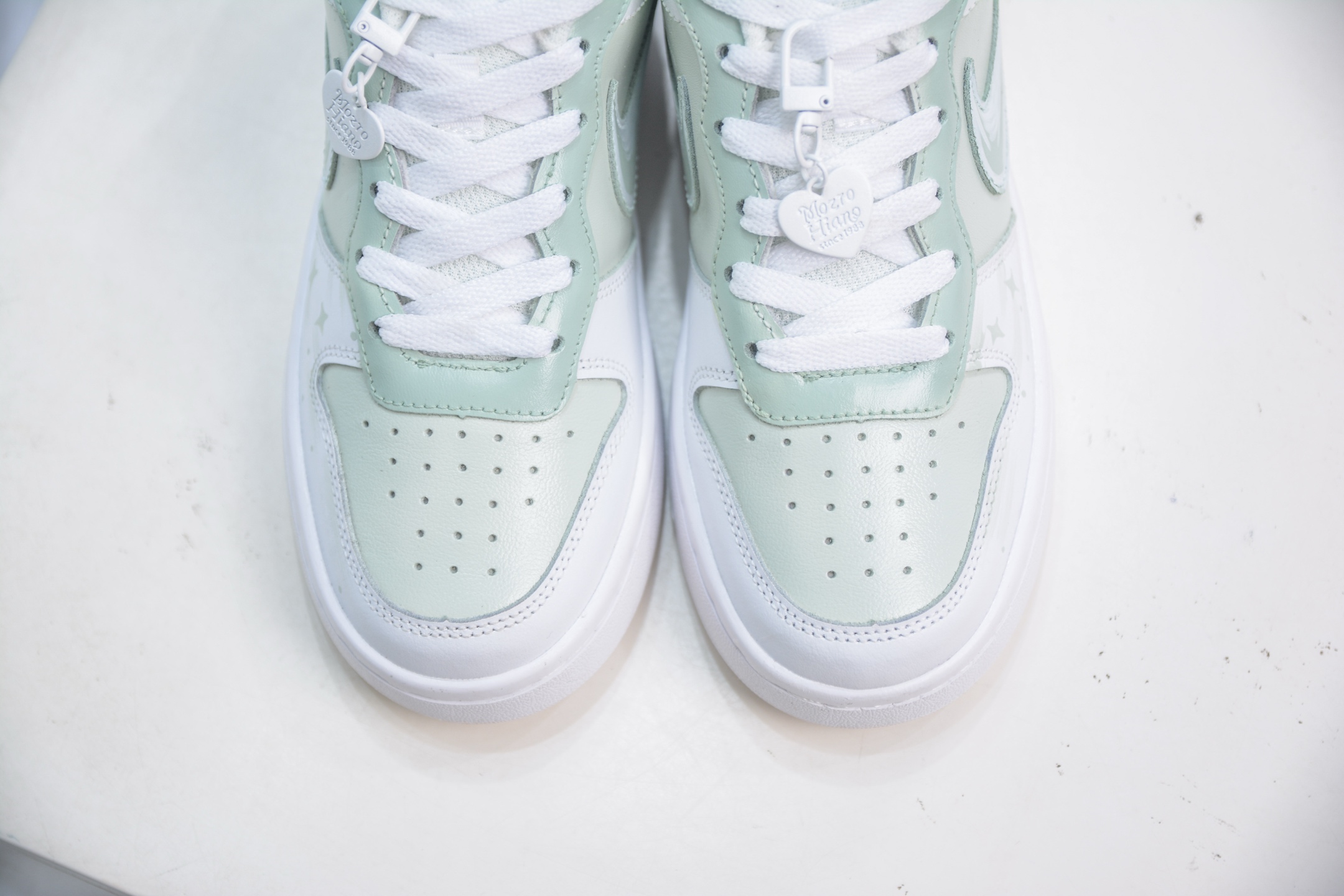 Nike Court Borough 莫兰迪 白蓝 小空军低帮百搭透气休闲运动板鞋 BQ5448-100