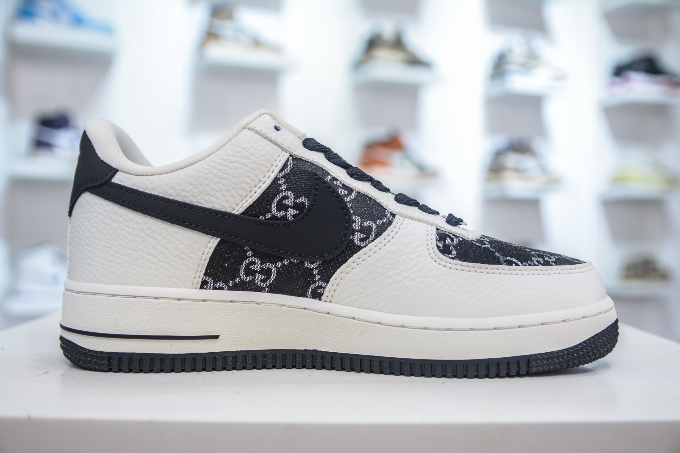 Gucci x NIke Air Force 1 古驰联名-白黑 SC0601-571