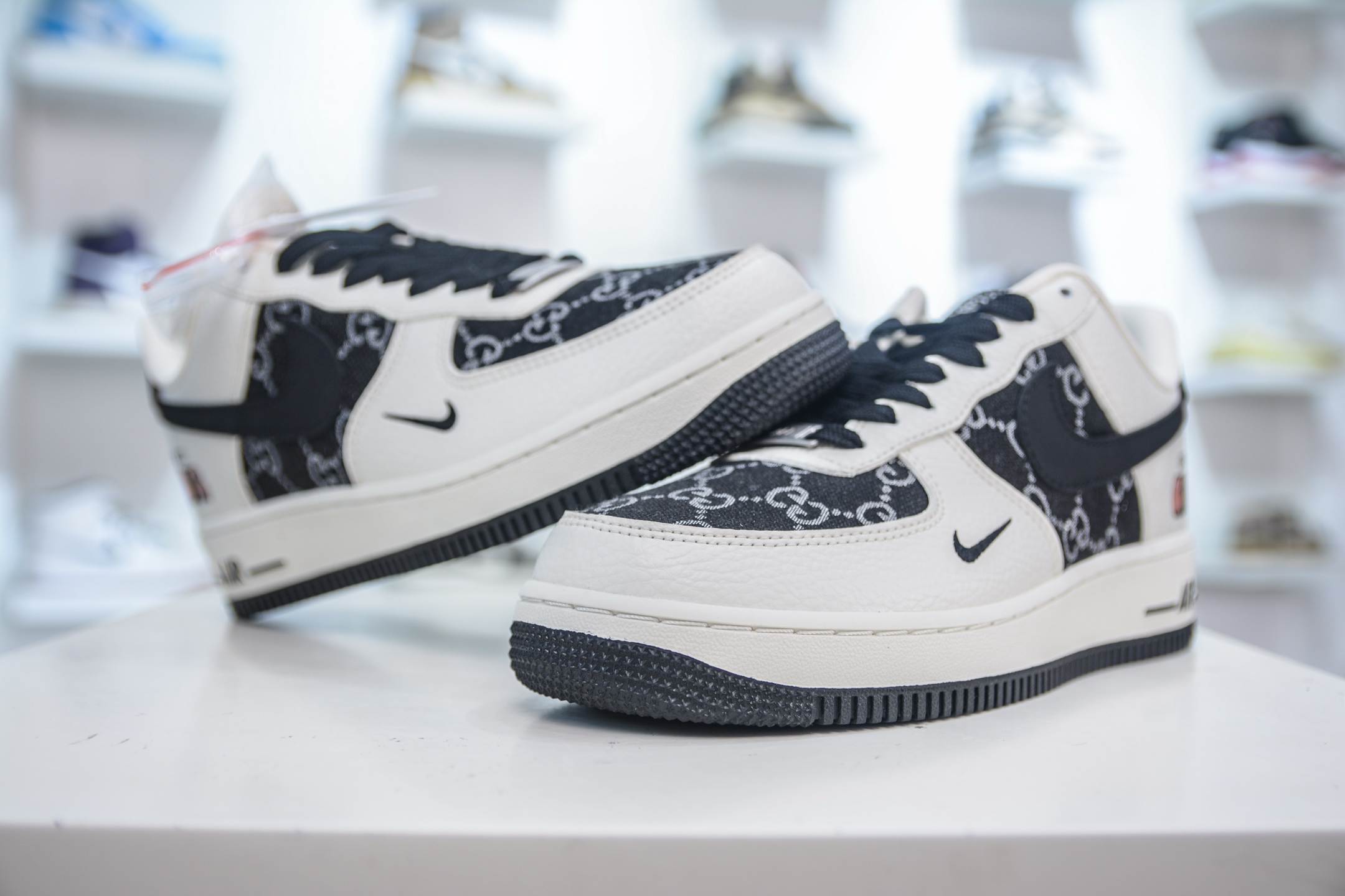 Gucci x NIke Air Force 1 古驰联名-白黑 SC0601-571