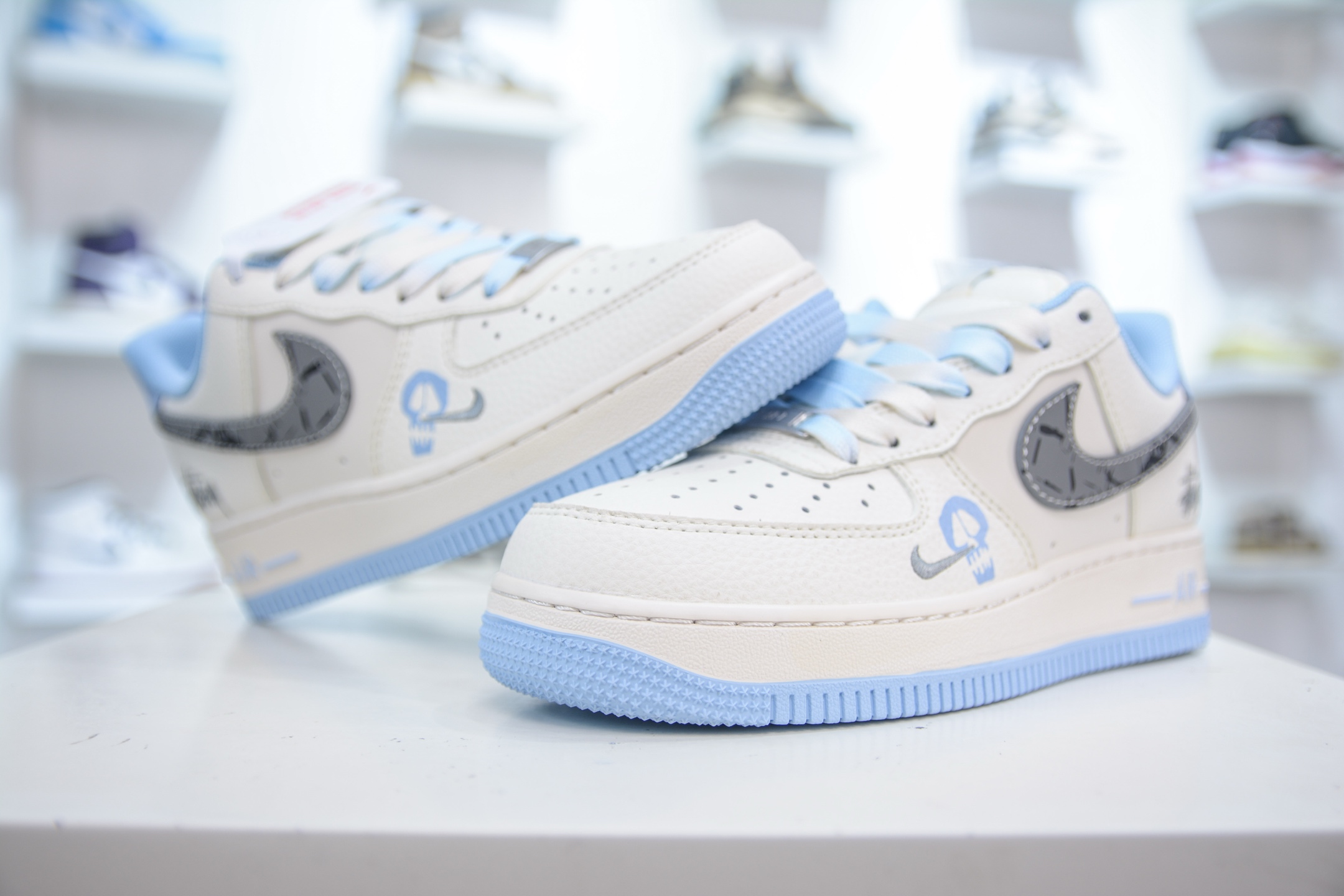 Stussy x NIke Air Force 1 斯图西联名-米白蓝灰勾 QW5606-269