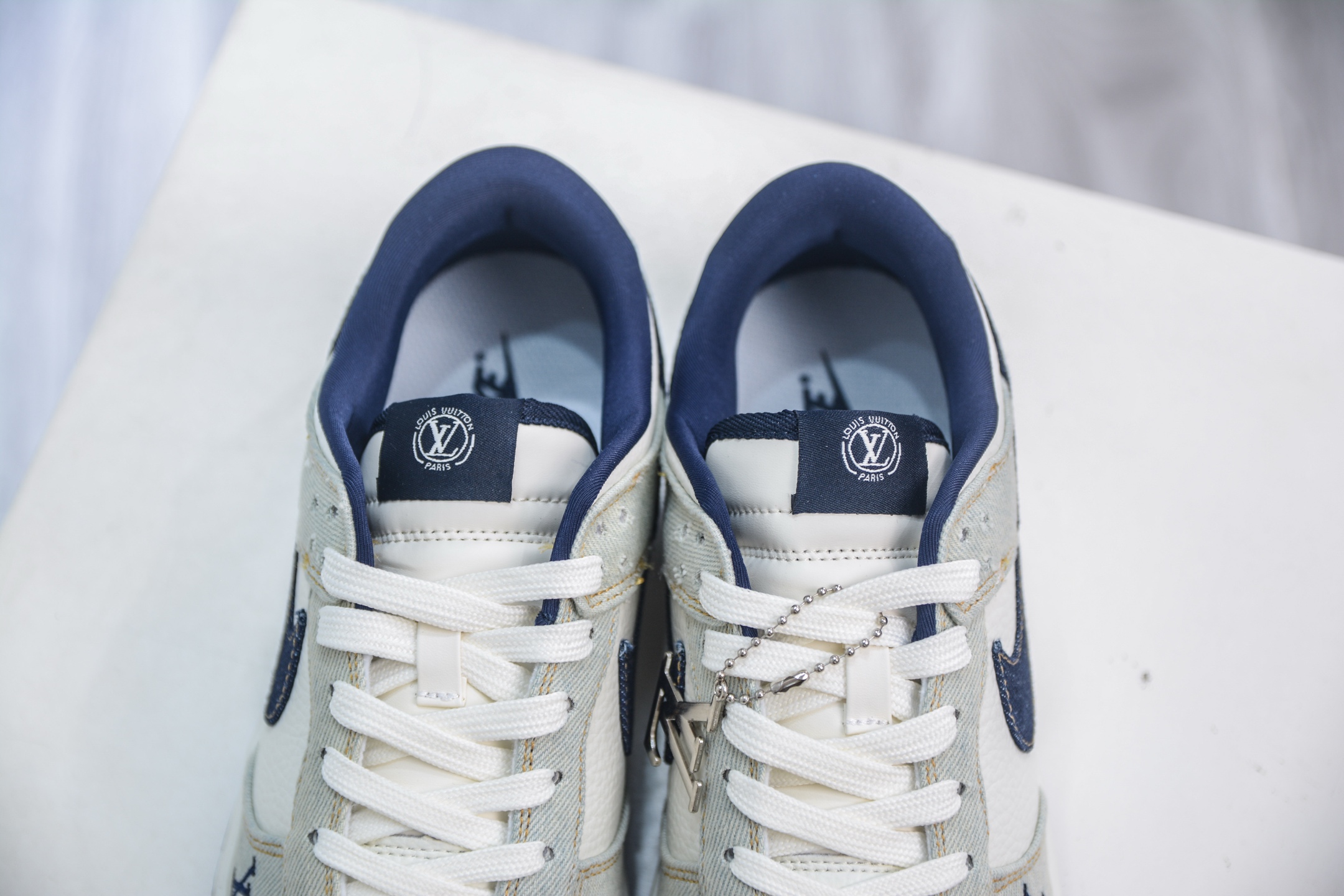 Nike SB Dunk Low x Louis VuittLV联名-青蓝牛仔 SC0601-450