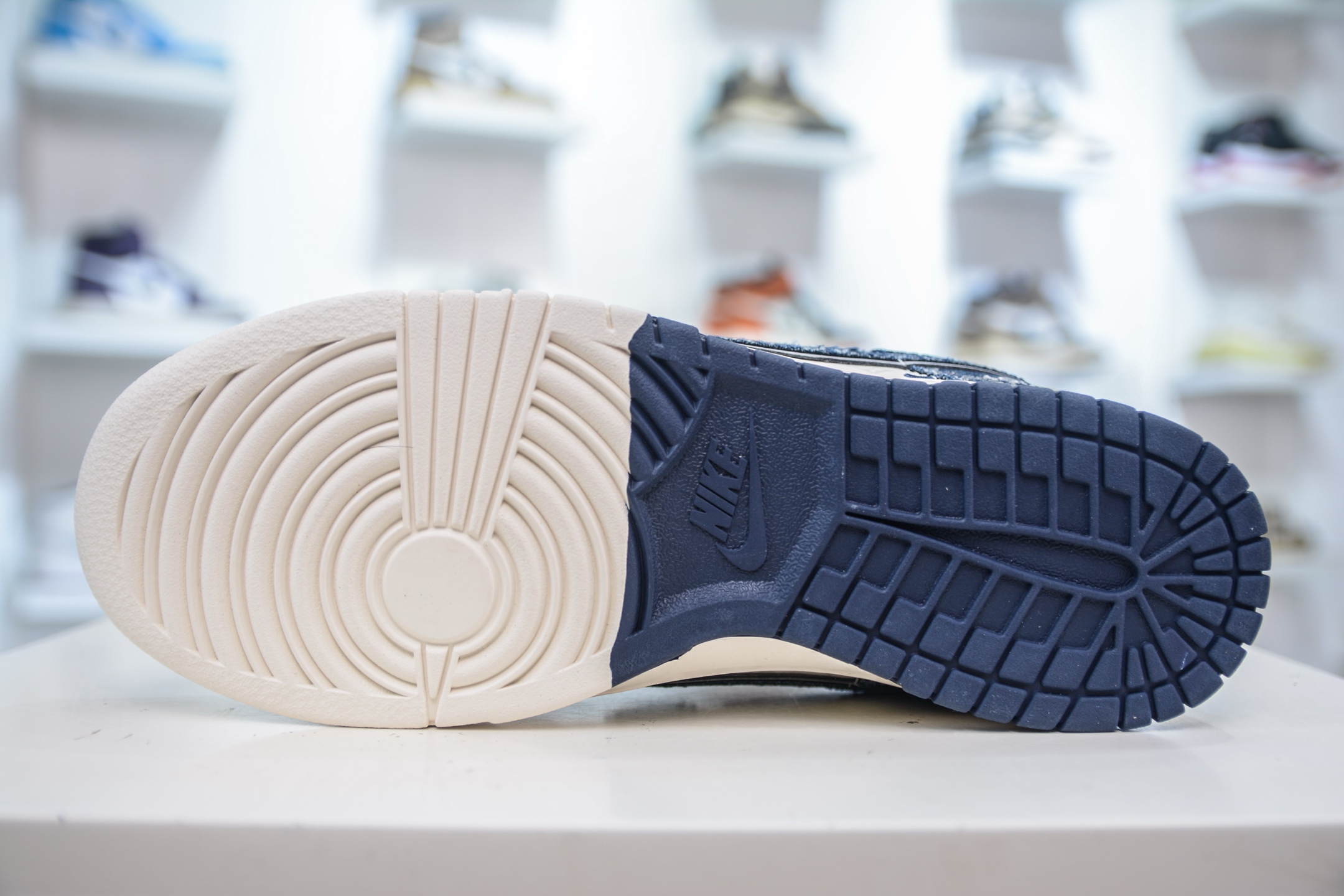 Nike SB Dunk Low x Louis VuittLV联名-白灰蓝牛仔 YX5066-381