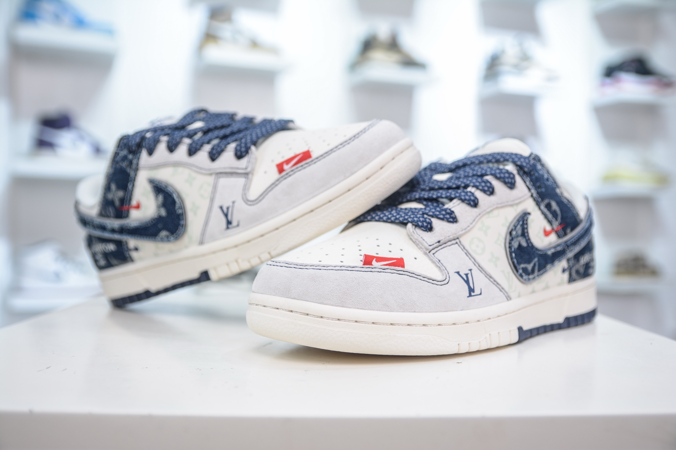 Nike SB Dunk Low x Louis VuittLV联名-白灰蓝牛仔 YX5066-381