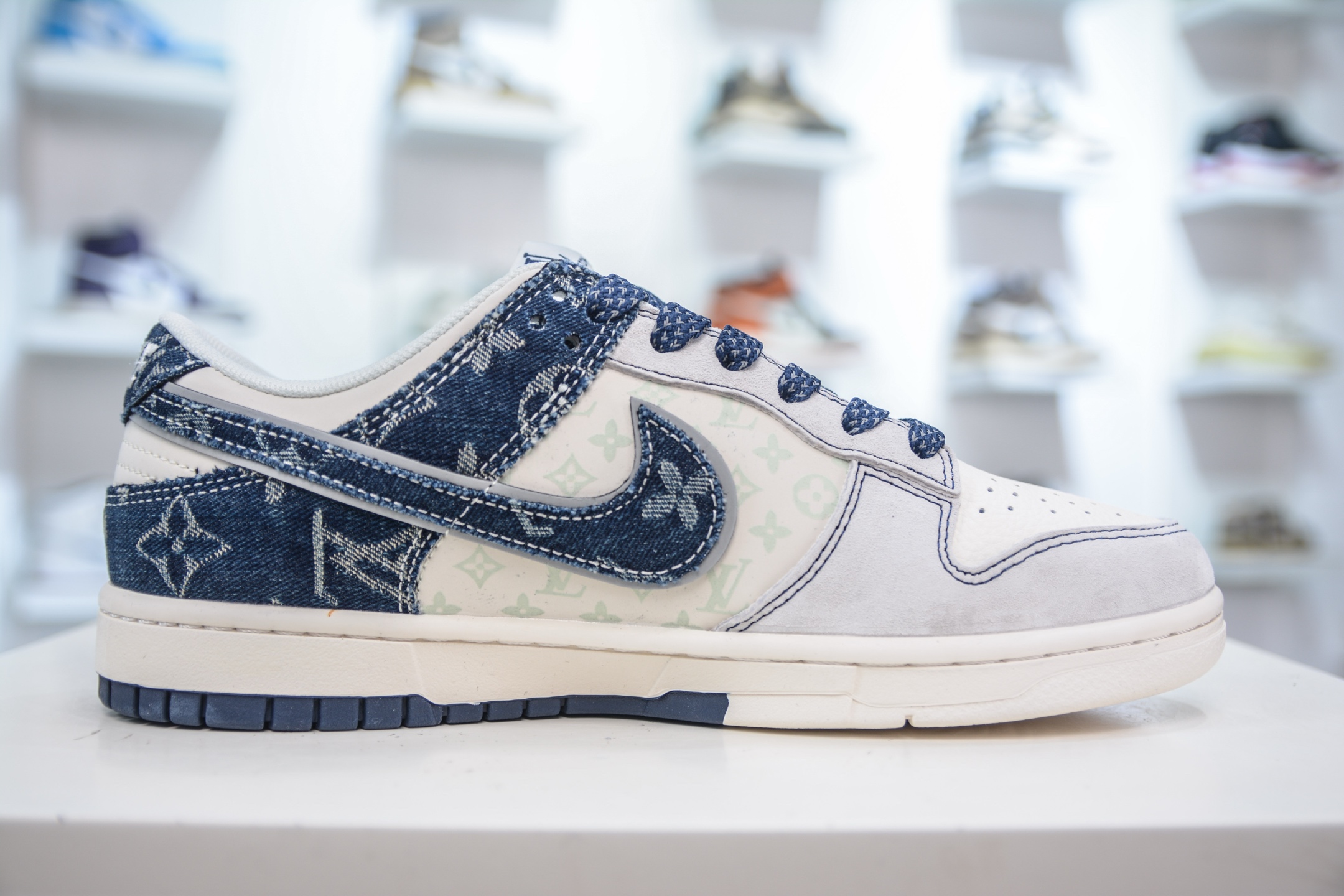 Nike SB Dunk Low x Louis VuittLV联名-白灰蓝牛仔 YX5066-381