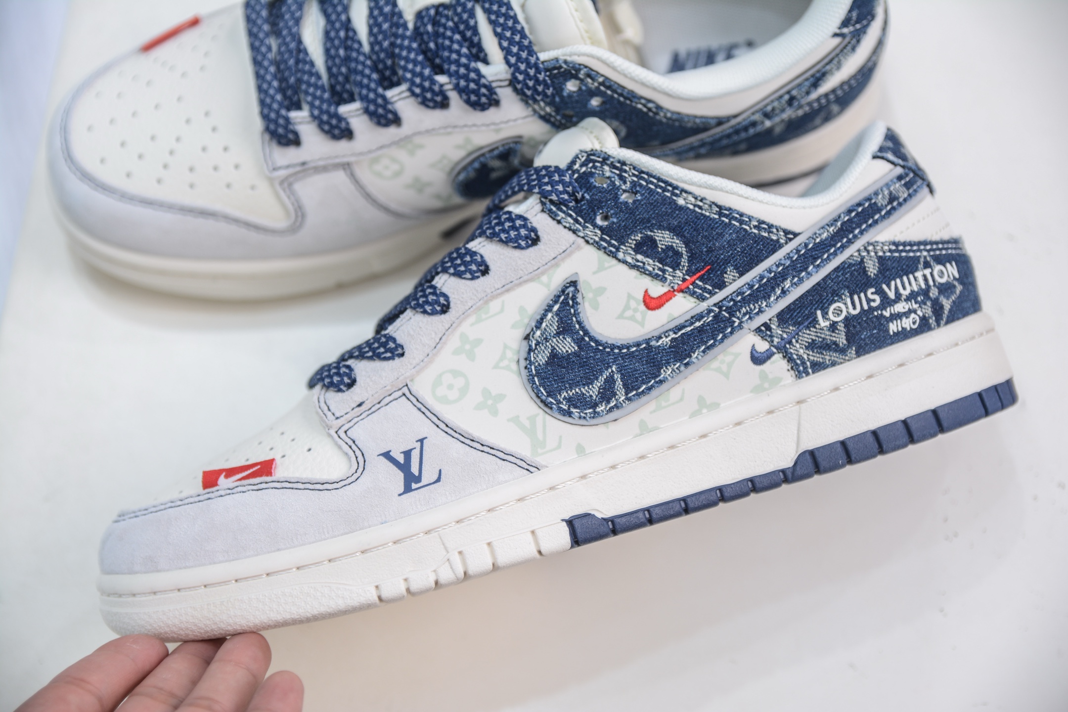 Nike SB Dunk Low x Louis VuittLV联名-白灰蓝牛仔 YX5066-381
