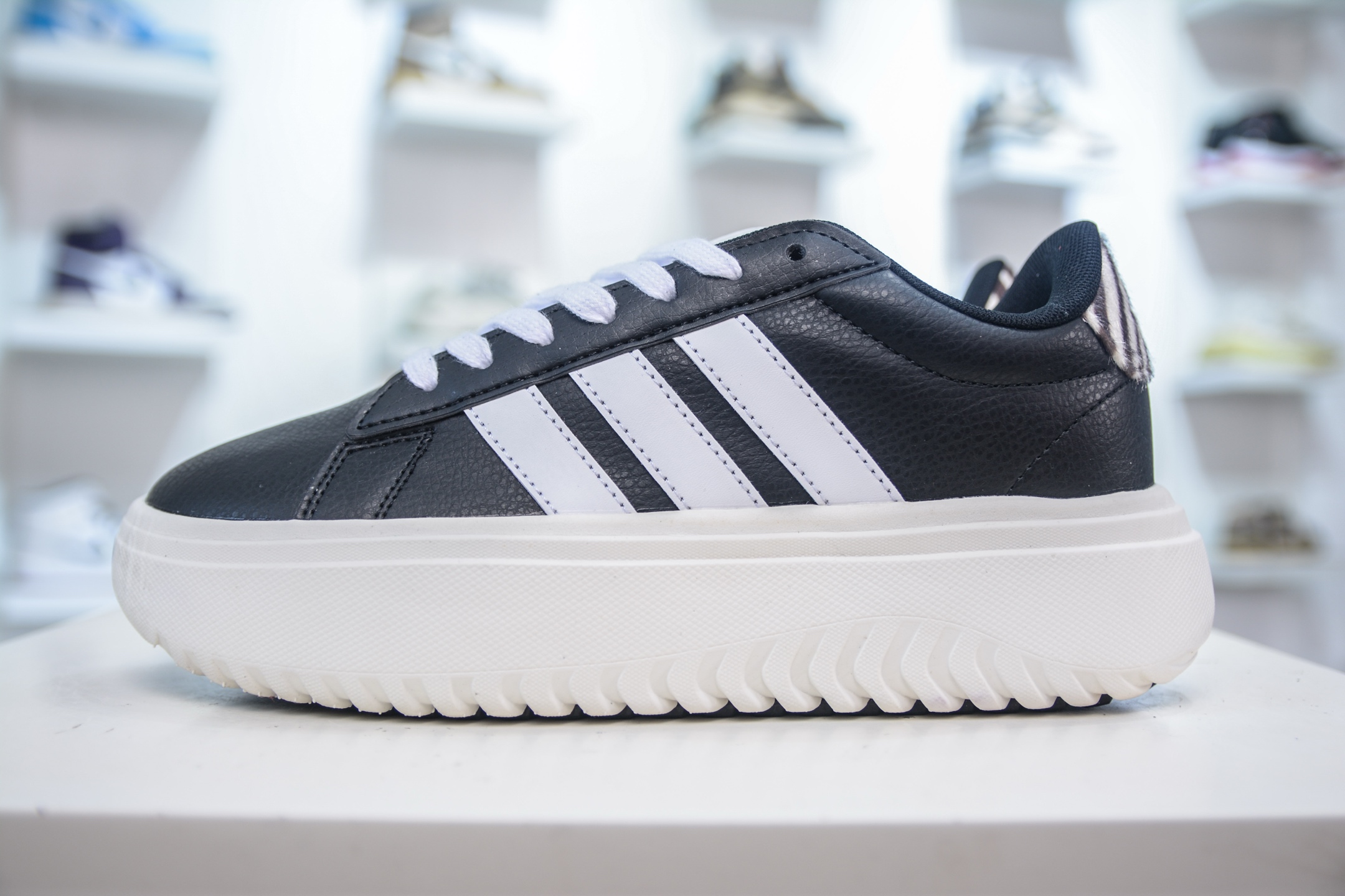 阿迪达斯AdidGRAND COURT PLATFORM M 网球风厚底增高运动鞋 IH7754