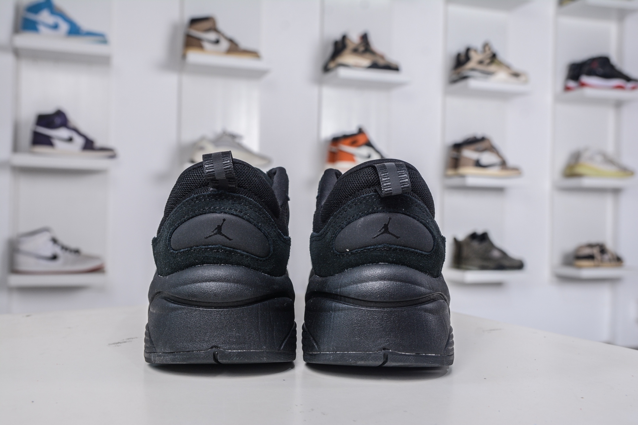 220 Jordan Trunner O/S 经典百搭 透气 生活休闲鞋 IB3722-003-Chinese UA Cheap High Quatity Brand Clothes Bags handbags Sneakers wholesale wholesaler seller from China Factory suppliers Fashion Clothing Shoes best Quality Beautiful Price 220 Jordan Trunner O/S 经典百搭 透气 生活休闲鞋 IB3722-003