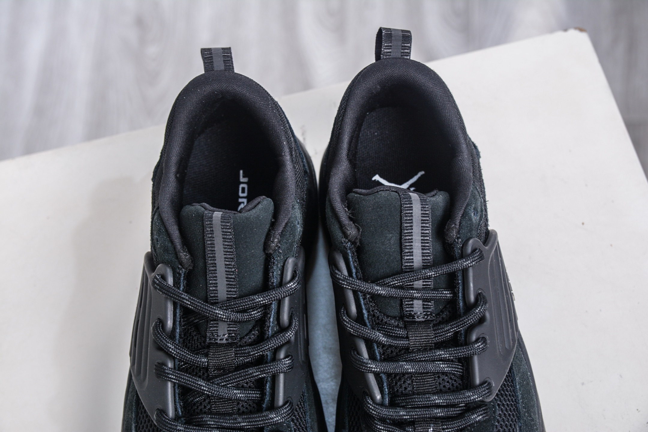 220 Jordan Trunner O/S 经典百搭 透气 生活休闲鞋 IB3722-003-Chinese UA Cheap High Quatity Brand Clothes Bags handbags Sneakers wholesale wholesaler seller from China Factory suppliers Fashion Clothing Shoes best Quality Beautiful Price 220 Jordan Trunner O/S 经典百搭 透气 生活休闲鞋 IB3722-003