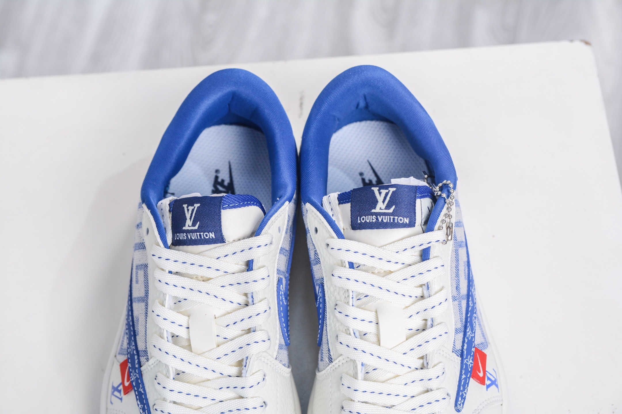 270 TS x Air Jordan x Louis Vuitton AJ1 Low 倒钩低帮LV联名-白蓝牛仔 SC0601-055