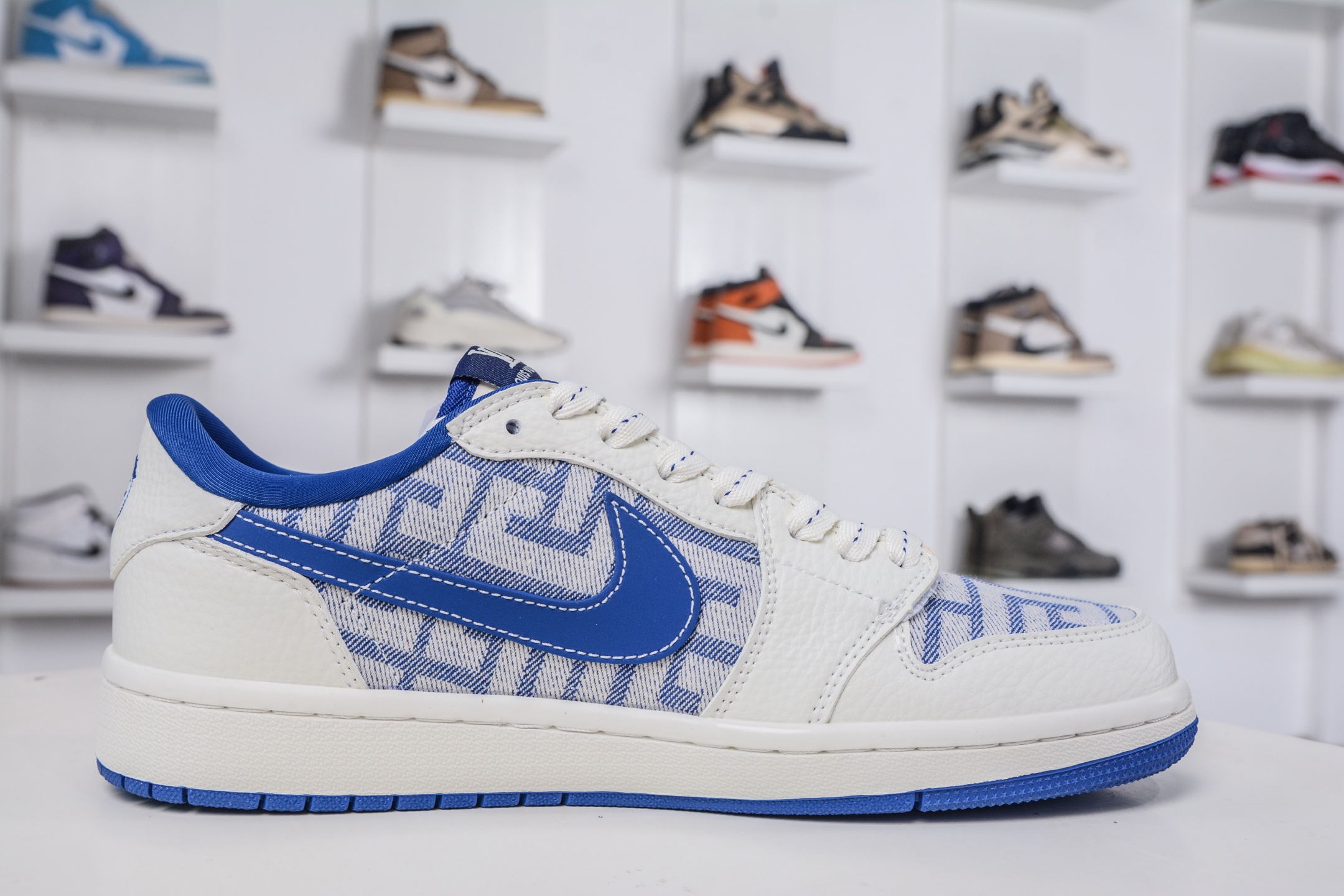 270 TS x Air Jordan x Louis Vuitton AJ1 Low 倒钩低帮LV联名-白蓝牛仔 SC0601-055