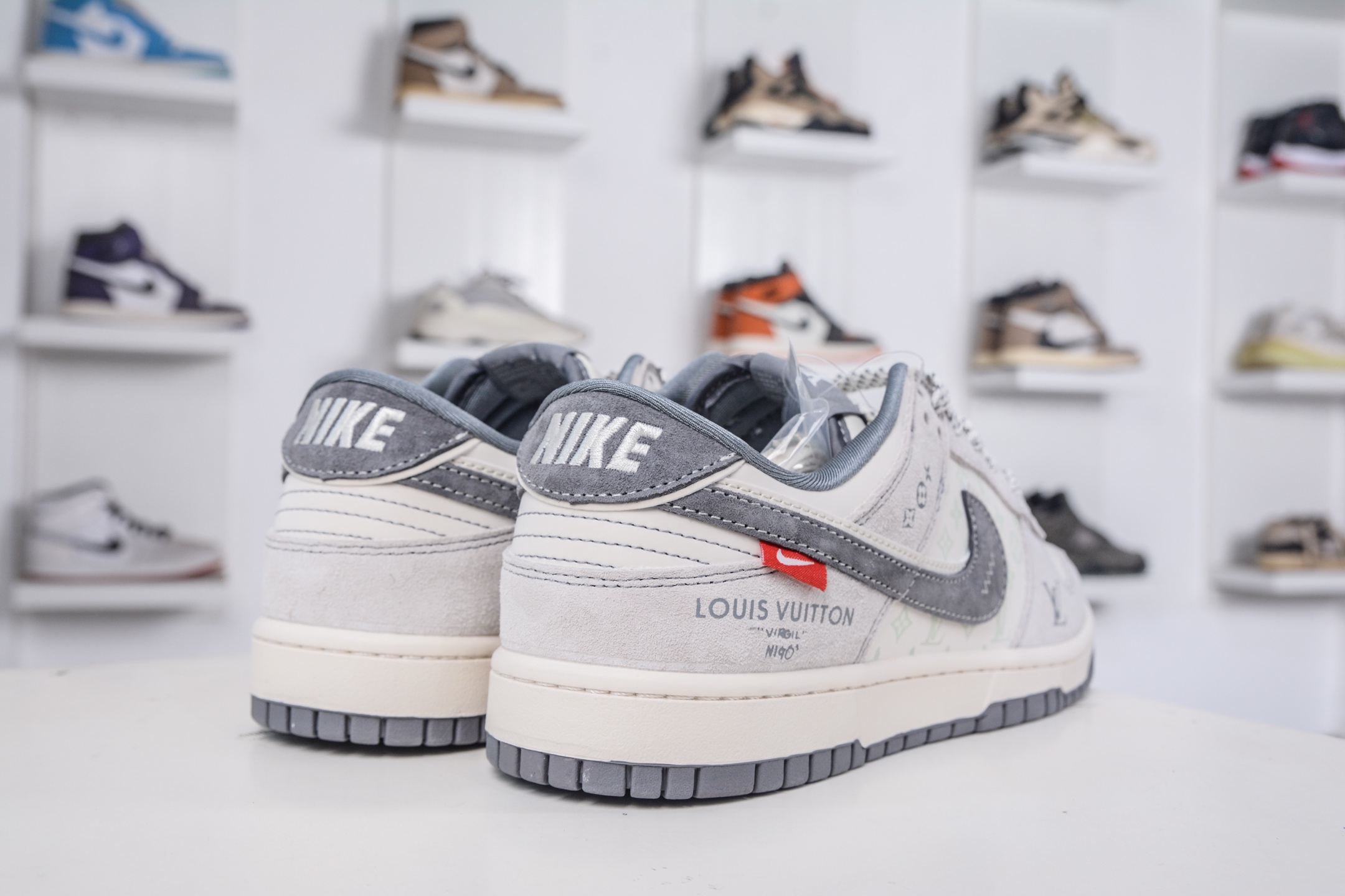 270 Nike SB Dunk Low x Louis Vuitton LV联名-灰白双勾 CX5050-Y20