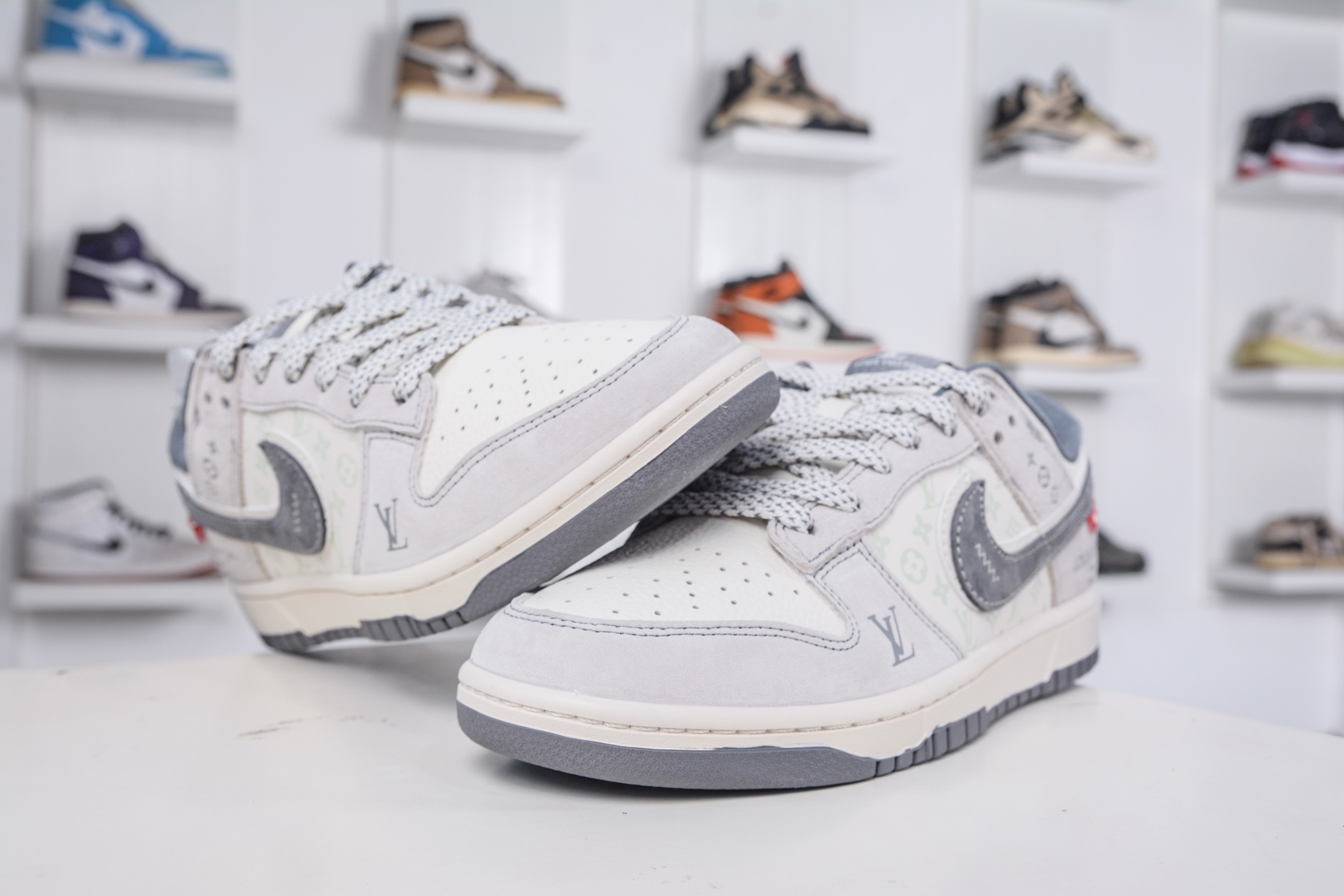 270 Nike SB Dunk Low x Louis Vuitton LV联名-灰白双勾 CX5050-Y20