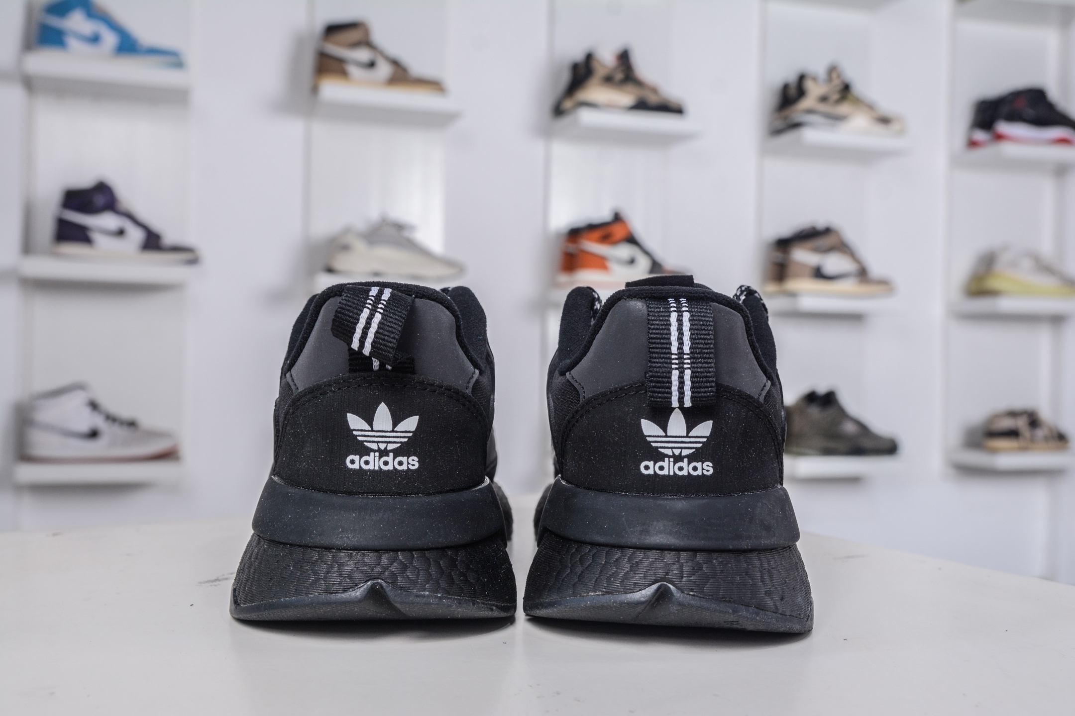 170 AD originals Nite Jogger Pride 夜行者减震耐磨低帮反光复古休闲百搭运动跑鞋 FZ3661