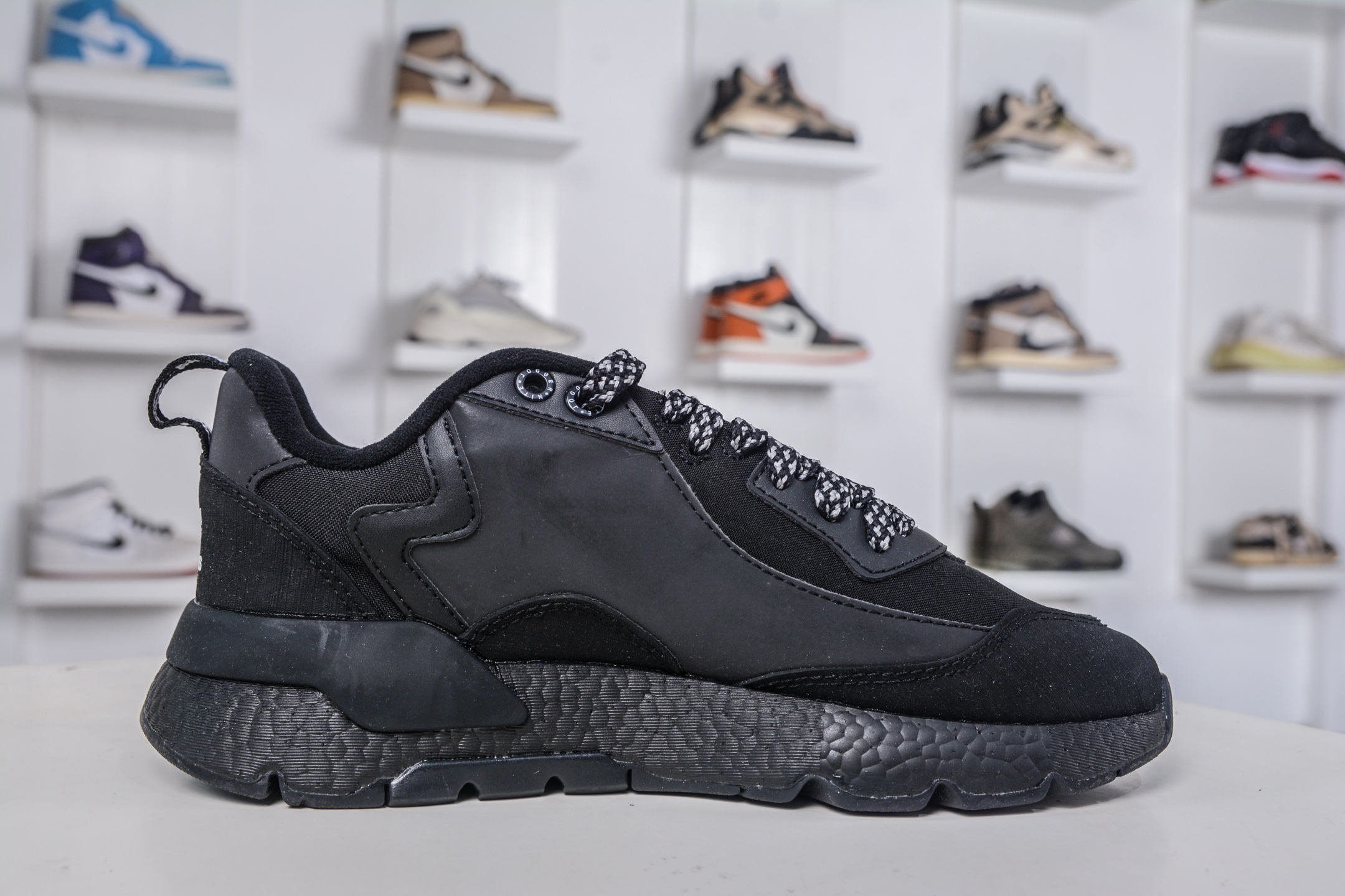 170 AD originals Nite Jogger Pride 夜行者减震耐磨低帮反光复古休闲百搭运动跑鞋 FZ3661