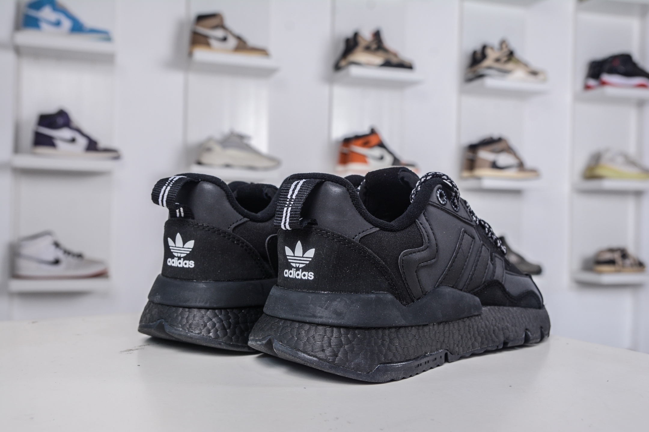 170 AD originals Nite Jogger Pride 夜行者减震耐磨低帮反光复古休闲百搭运动跑鞋 FZ3661