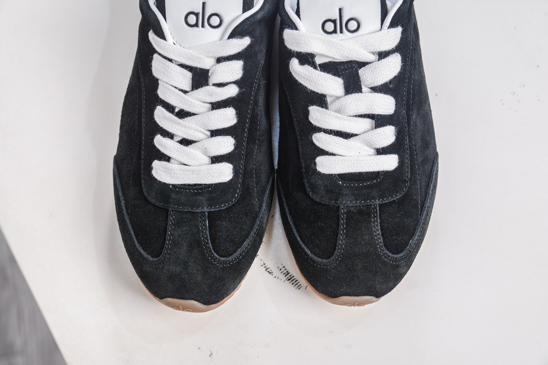 280 ALO yoga Sunest Sneaker 德训鞋 时尚百搭新宠儿灵感源自日落大道