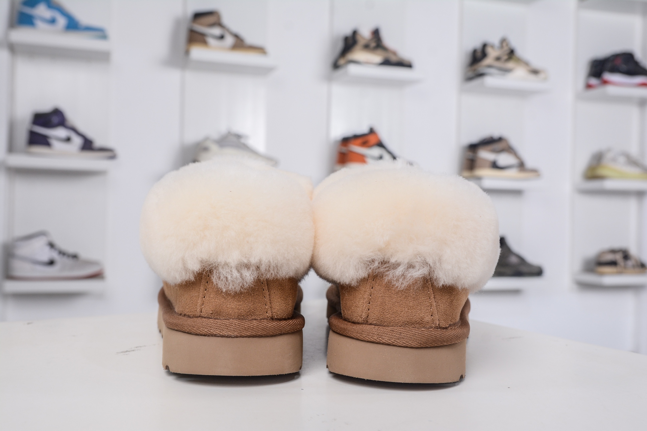 210 UGG CLASSIC SHORT II 薄底 羊皮毛一体高品质 保暖锁热 1134810