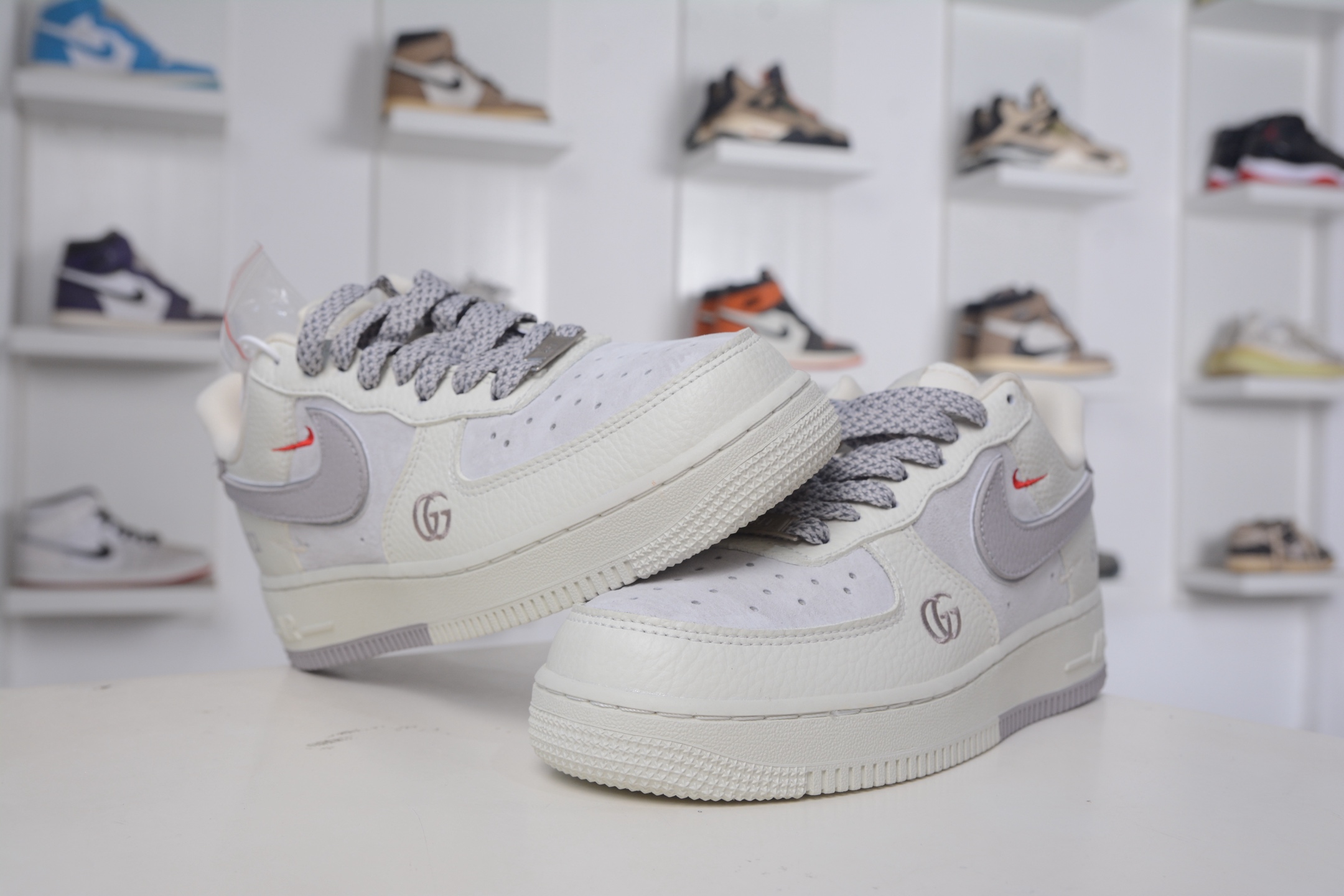 260 Gucci x NIke Air Force 1 古驰联名-米白灰 YF9511-807