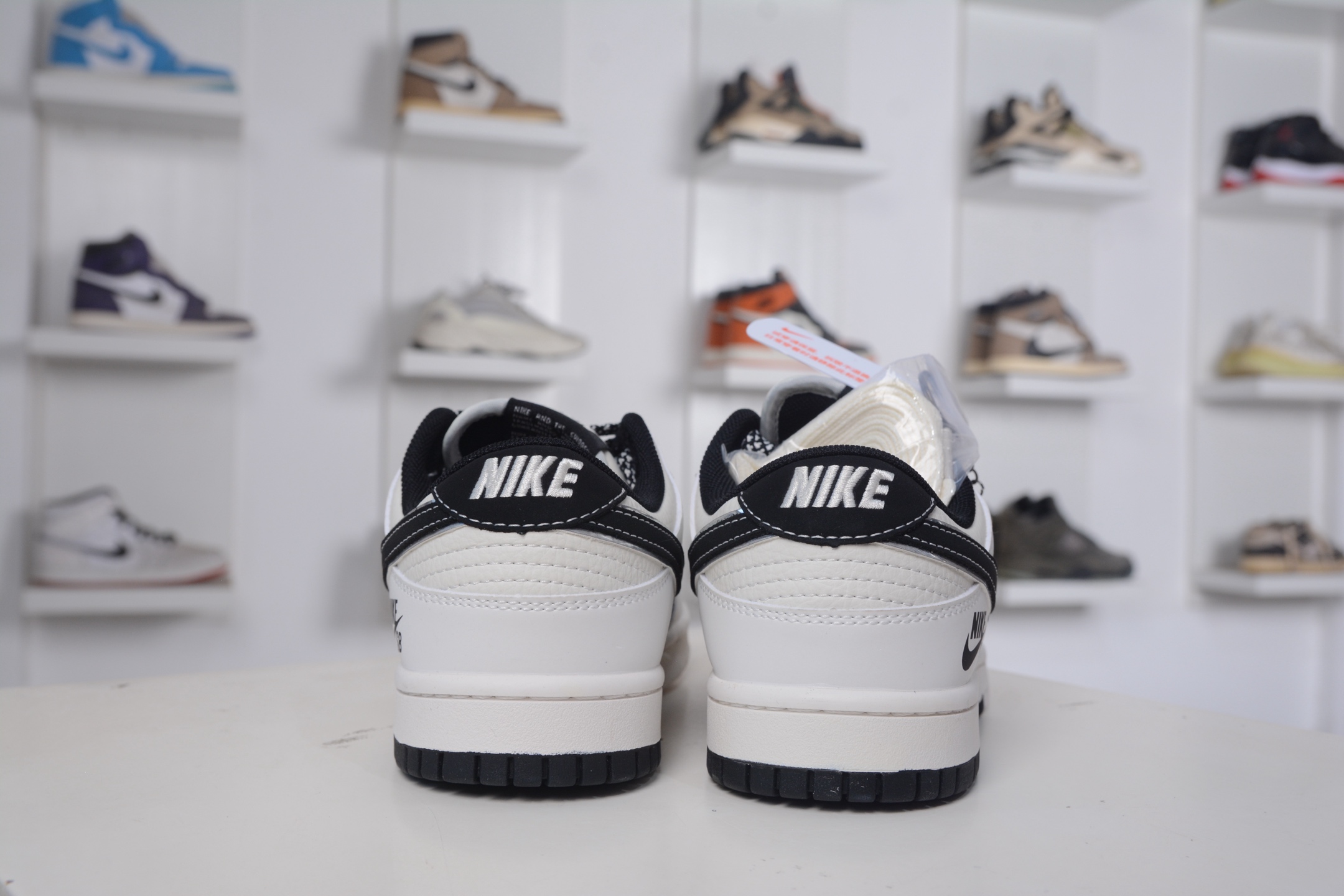 270 Nike SB Dunk Low x NIKE 耐克联名-双色小勾 CS1688-132