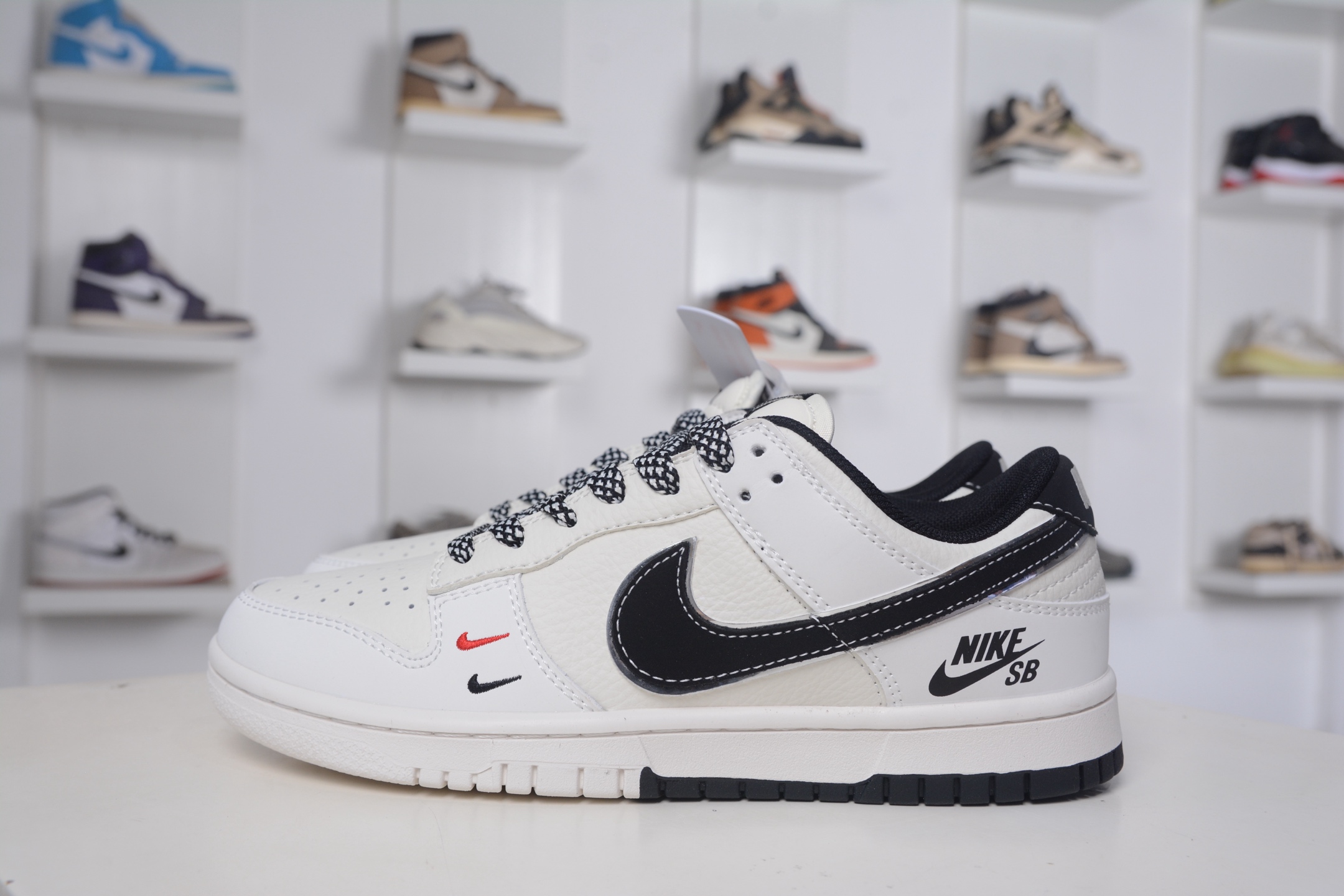 270 Nike SB Dunk Low x NIKE 耐克联名-双色小勾 CS1688-132