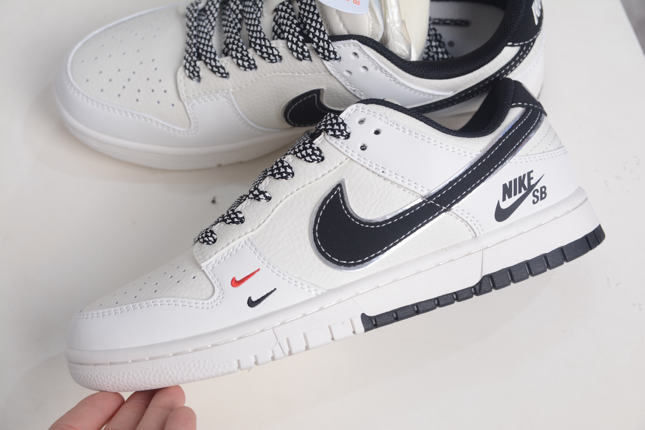 270 Nike SB Dunk Low x NIKE 耐克联名-双色小勾 CS1688-132