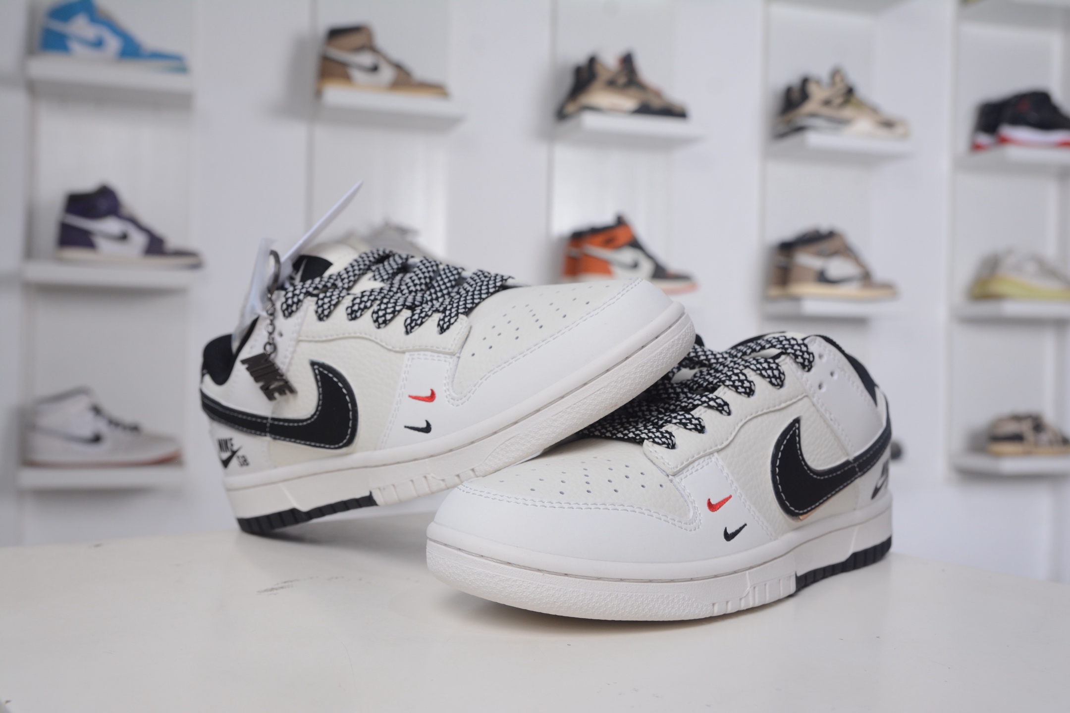 270 Nike SB Dunk Low x NIKE 耐克联名-双色小勾 CS1688-132