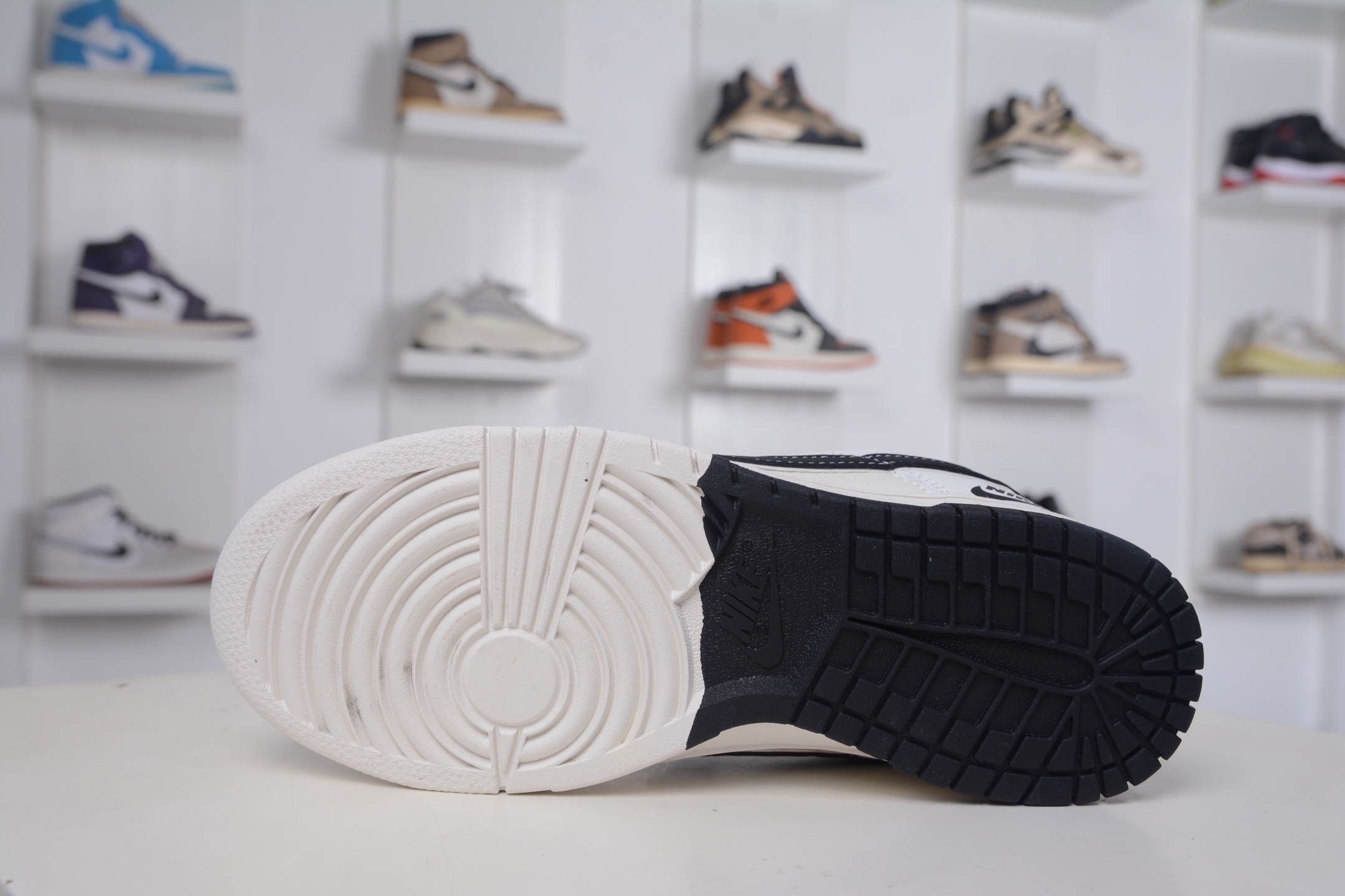 270 Nike SB Dunk Low x NIKE 耐克联名-双色小勾 CS1688-132