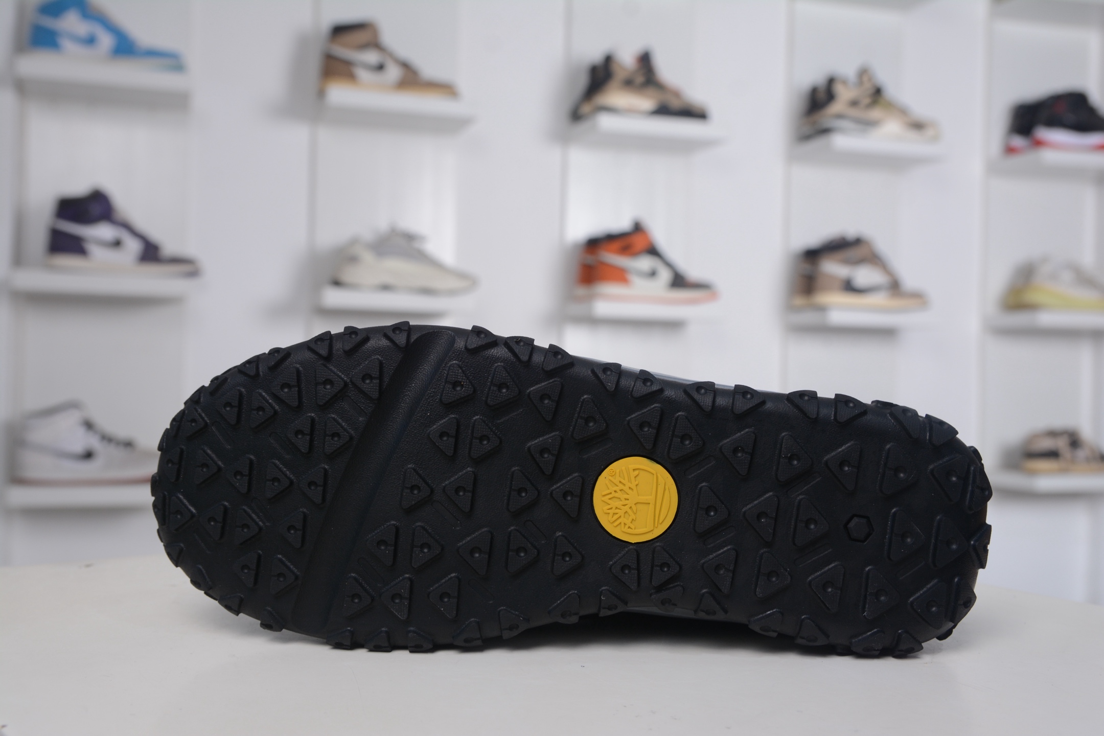 Timberland添柏岚/天伯伦户外高帮休闲马丁靴系列