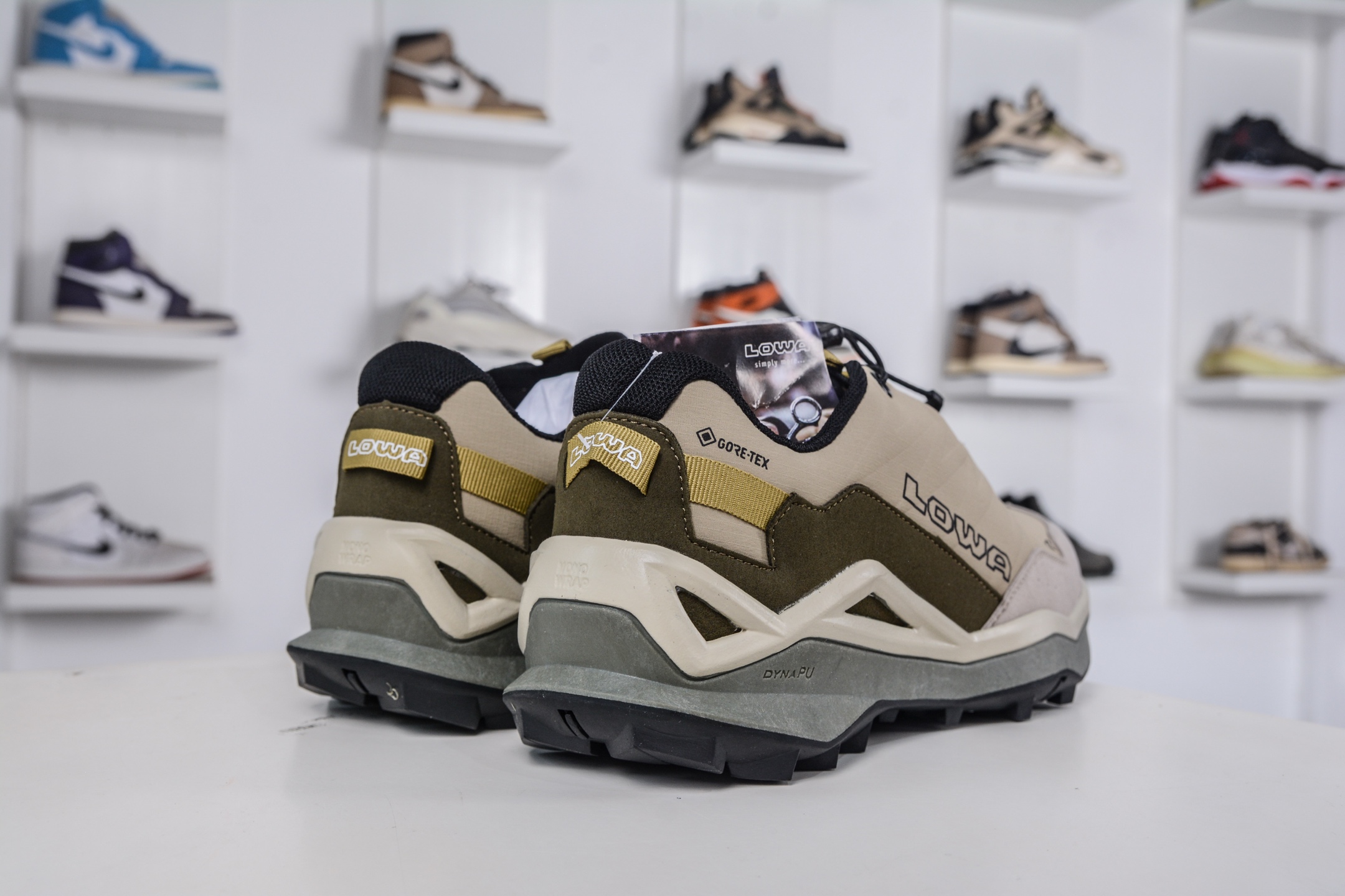 Lowa Ranger 2.0 Outdoor Shoes: Comfort, Support, and Durability for Hiking 6 i1760978916901 4984 0 4