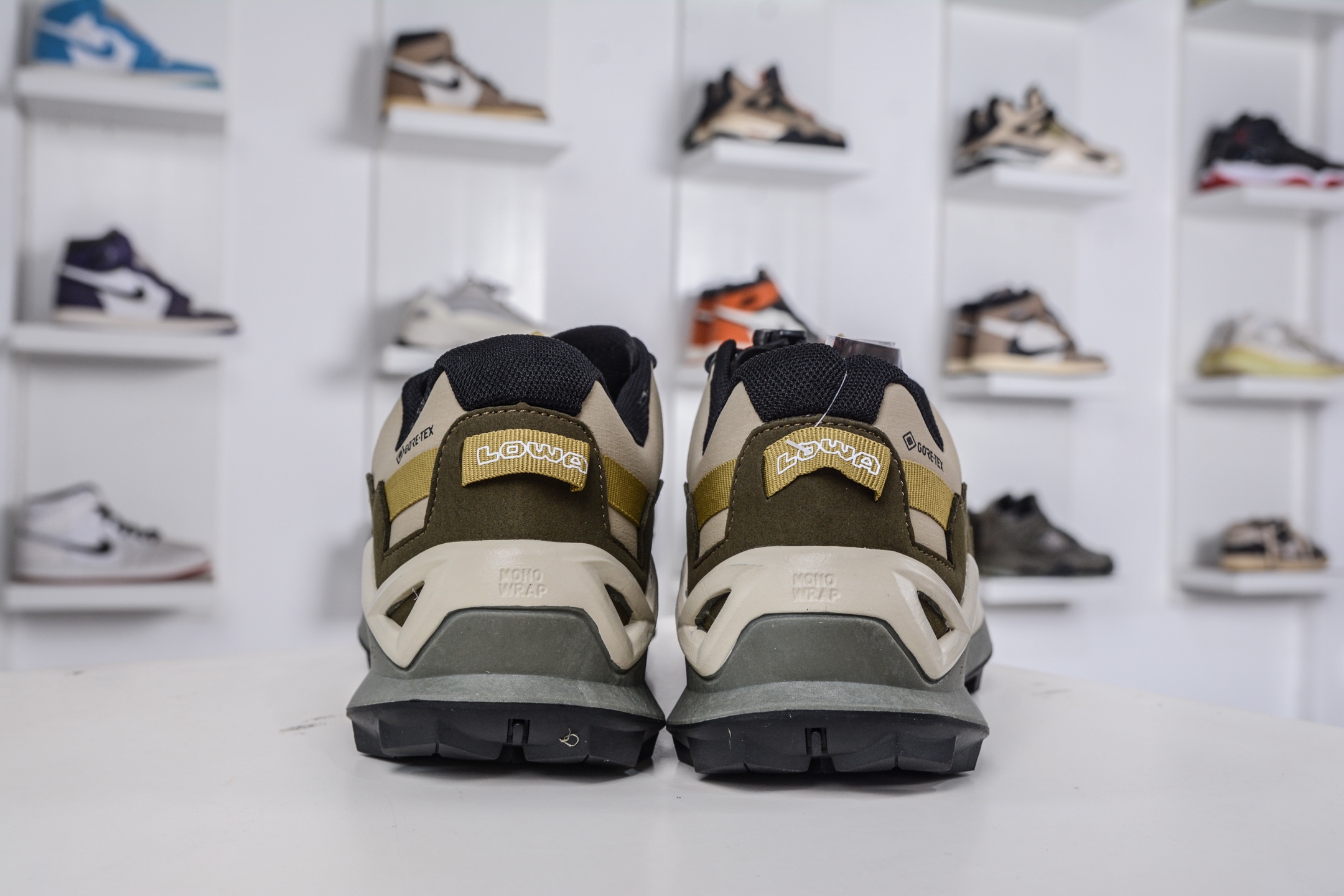Lowa Ranger 2.0 Outdoor Shoes: Comfort, Support, and Durability for Hiking 2 i1760978917716 8263 0 1