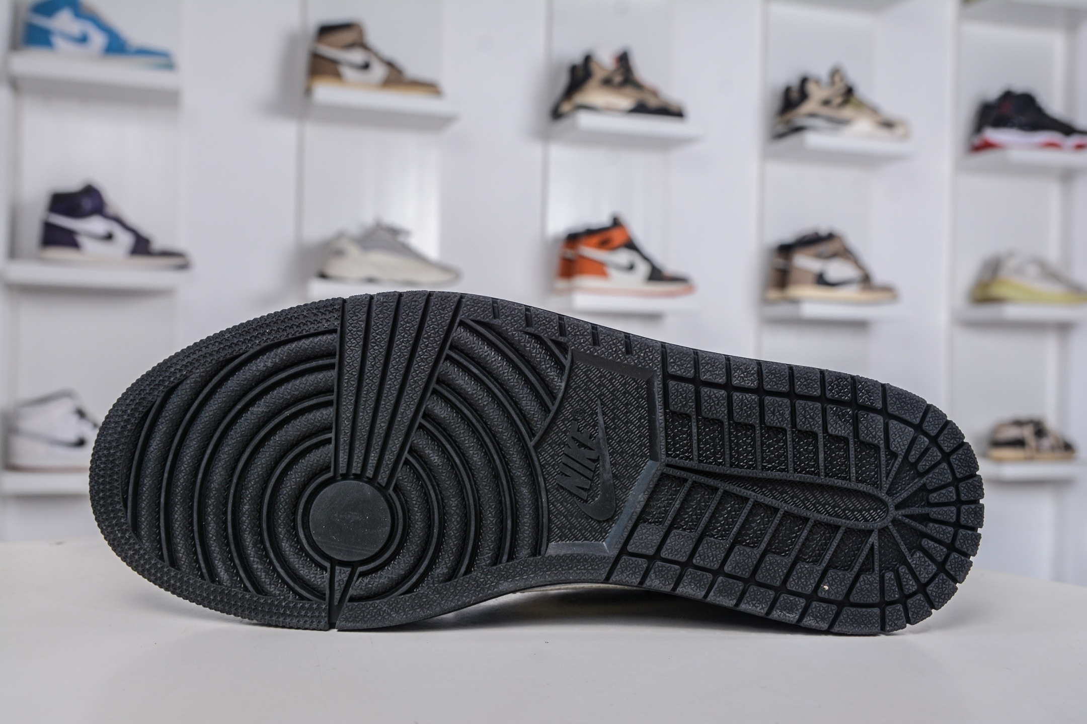 i1760979254725 34 0 4