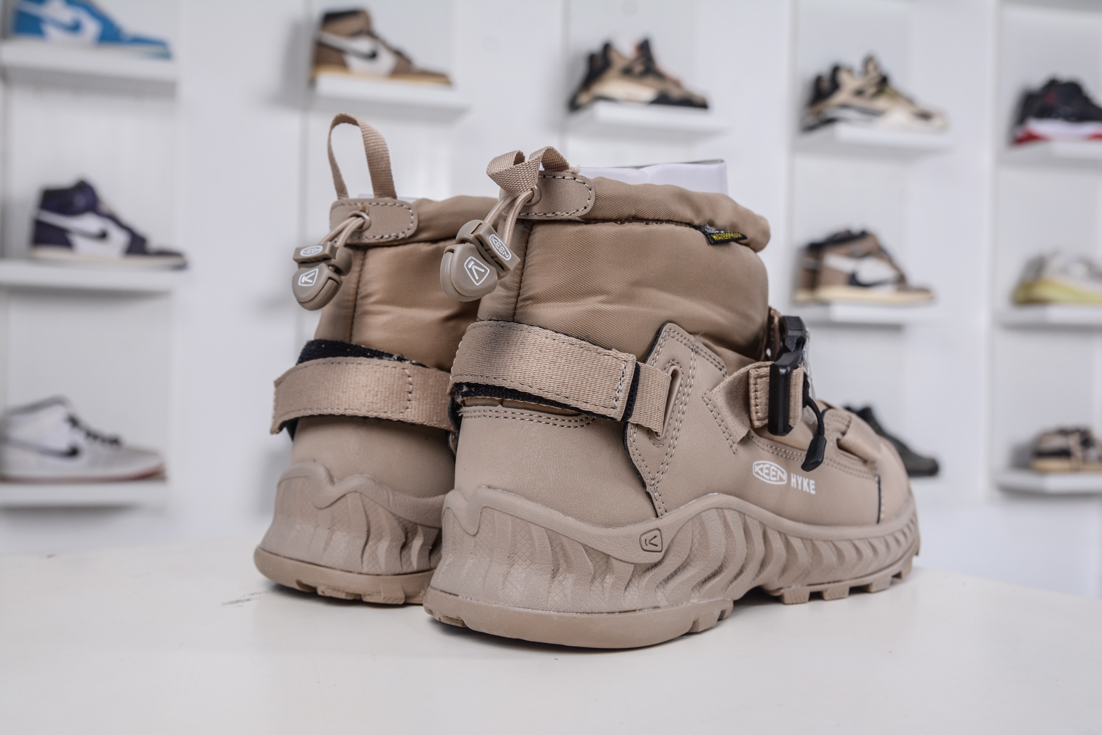 KEEN x HYKE Hoodzerra Nxis WP Round Toe Shock Absorption Ankle Boots 6 i1760979584776 8535 0 5