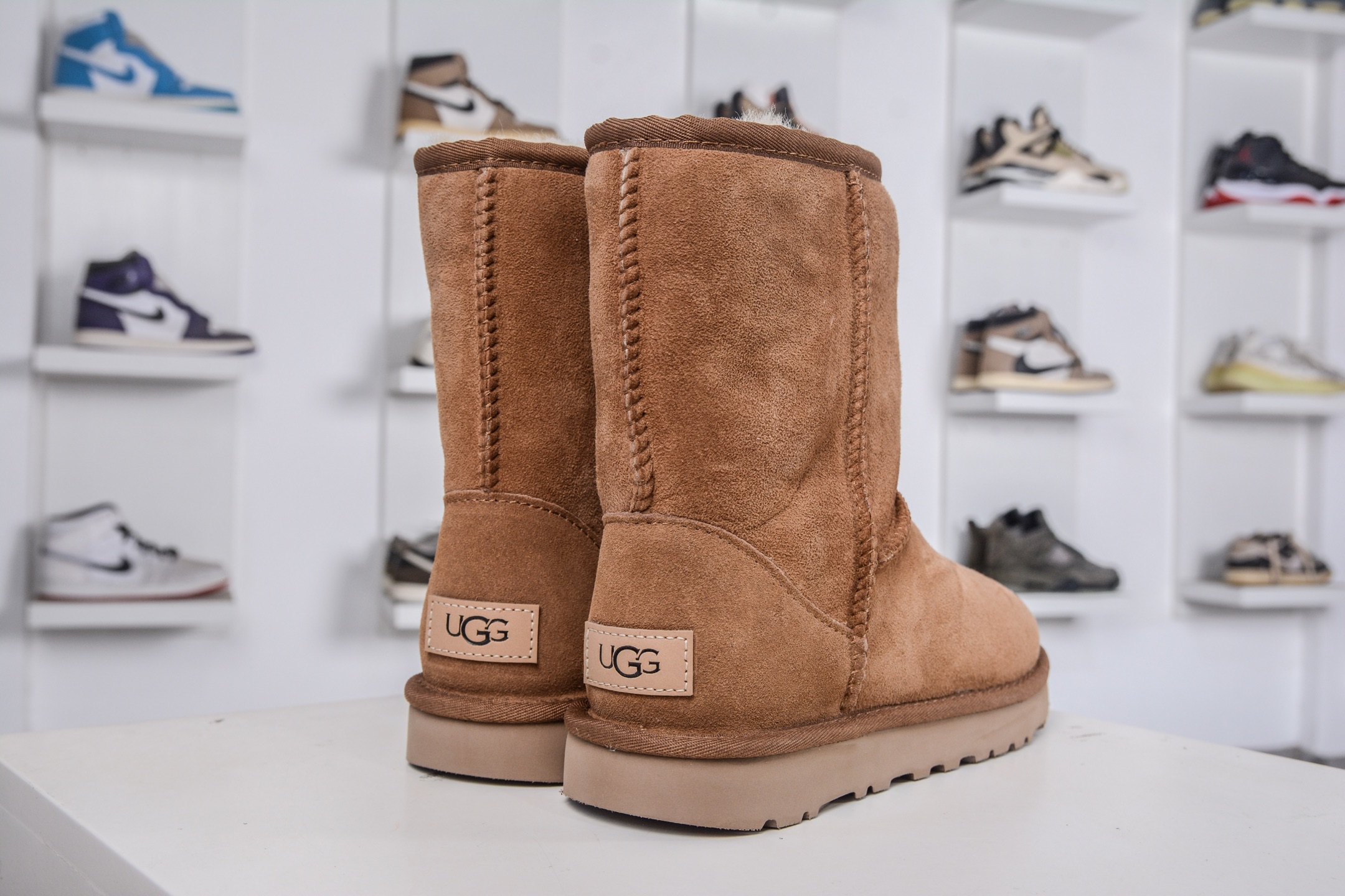 Ugg Classic Women's Chestnut Mid-Calf Sheepskin Winter Boots - Warm & Stylish 7 i1760979837794 4347 0 5