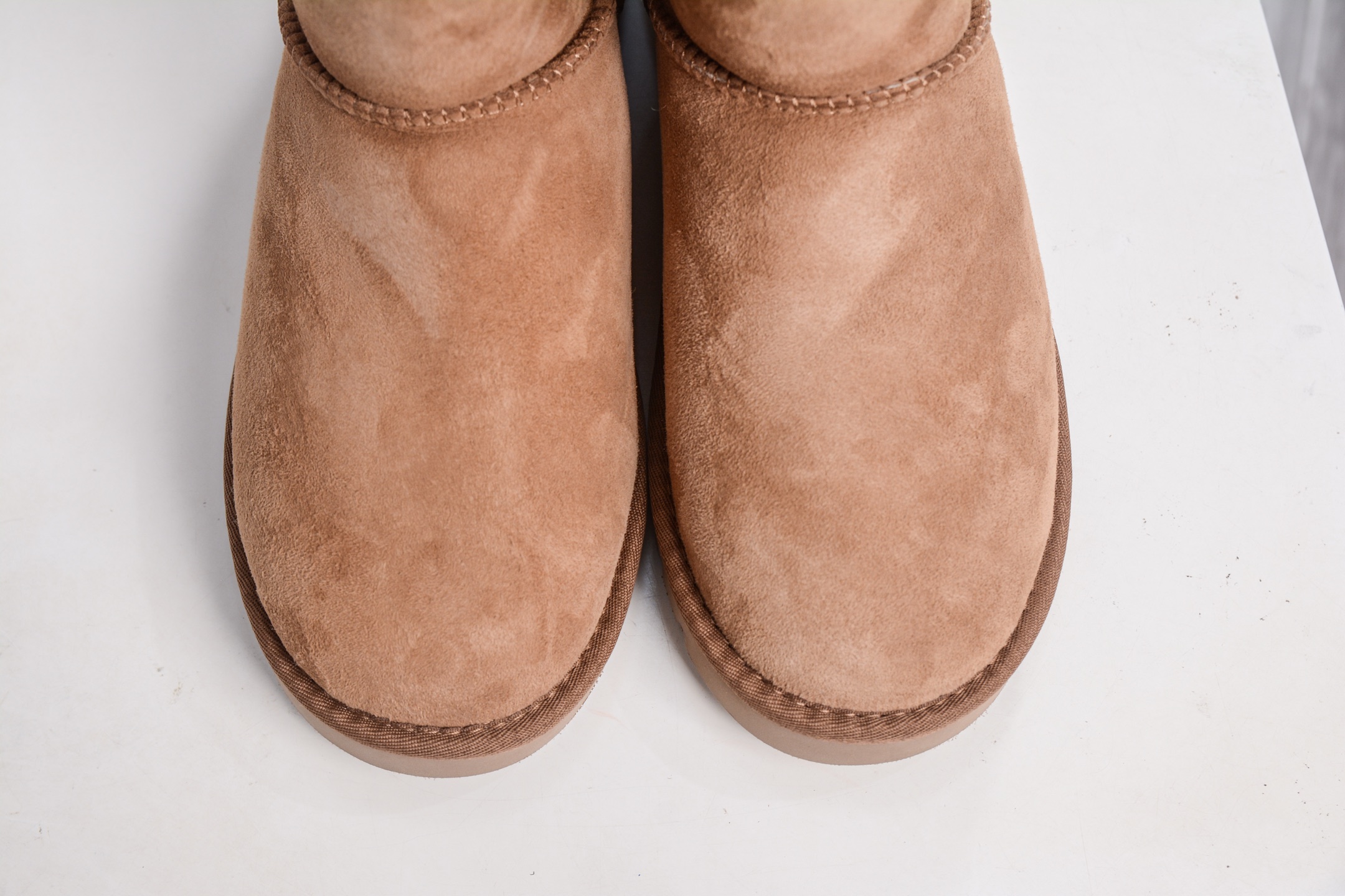 Ugg Classic Women's Chestnut Mid-Calf Sheepskin Winter Boots - Warm & Stylish 10 i1760979837812 332 0 8