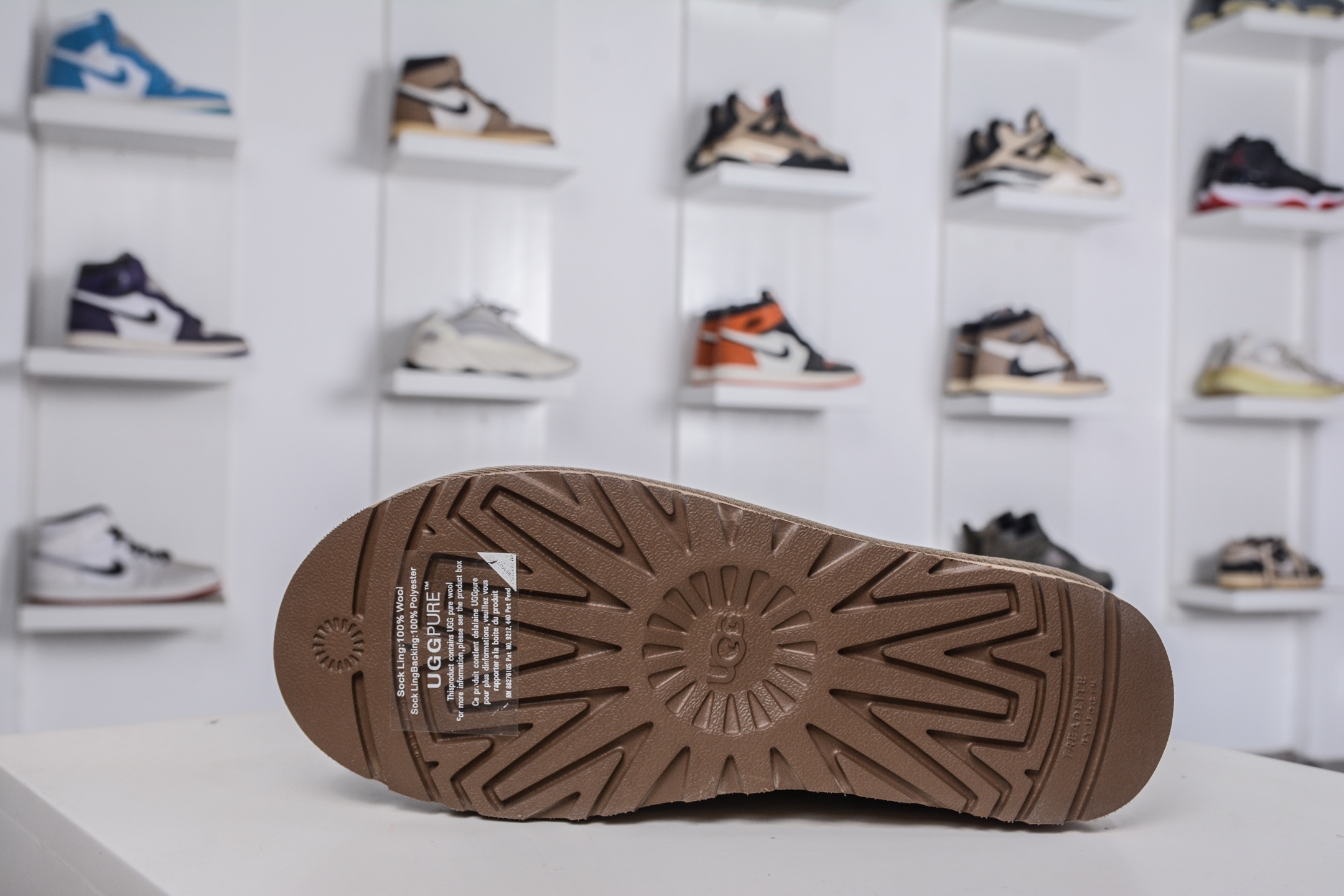 Ugg Classic Short Boot Women's Sheepskin Leather Winter Snow Boots, Chestnut 6 i1760980200608 1927 0 4