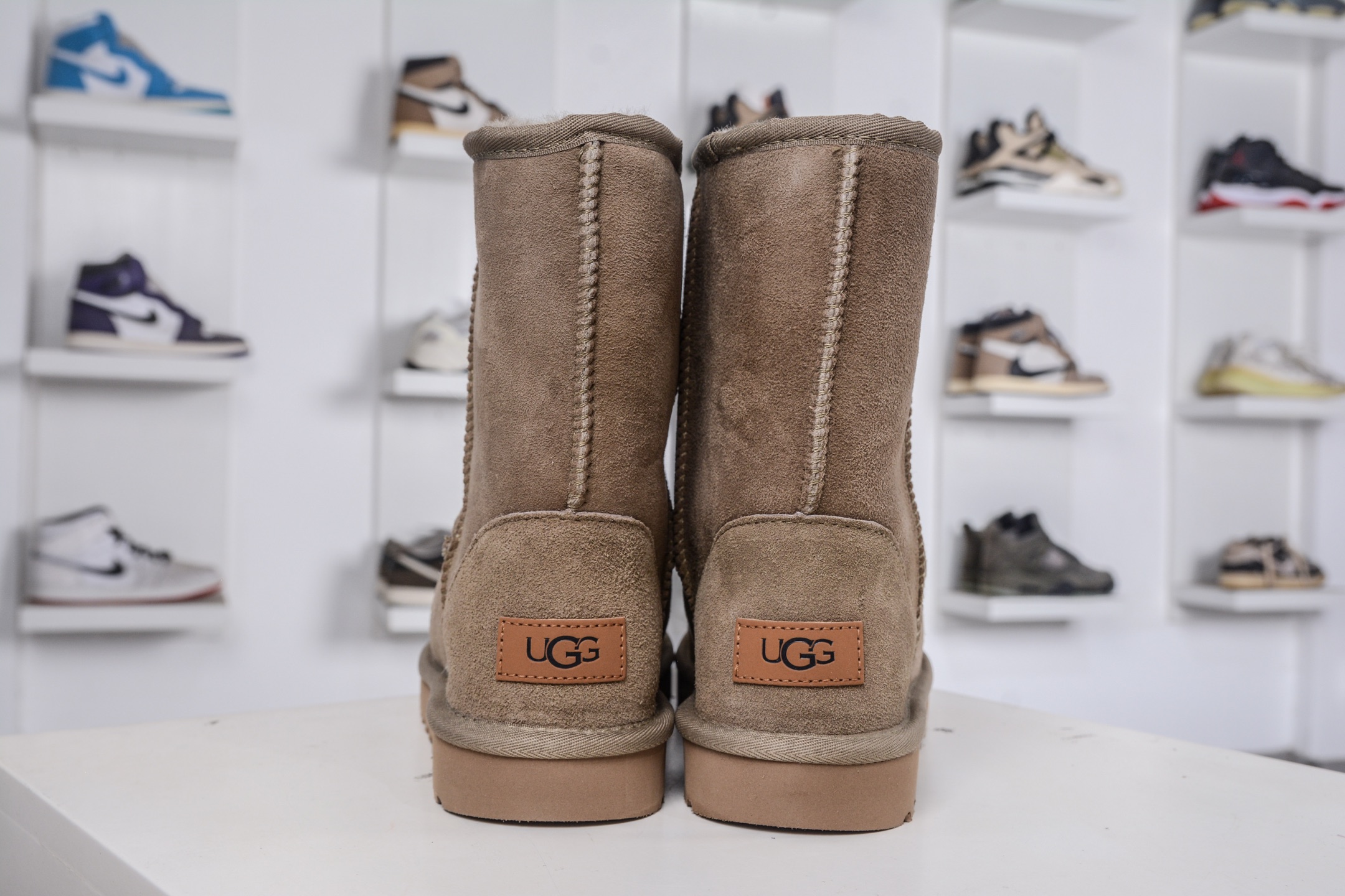 Ugg Classic Short Boot Women's Sheepskin Leather Winter Snow Boots, Chestnut 3 i1760980201374 5274 0 1